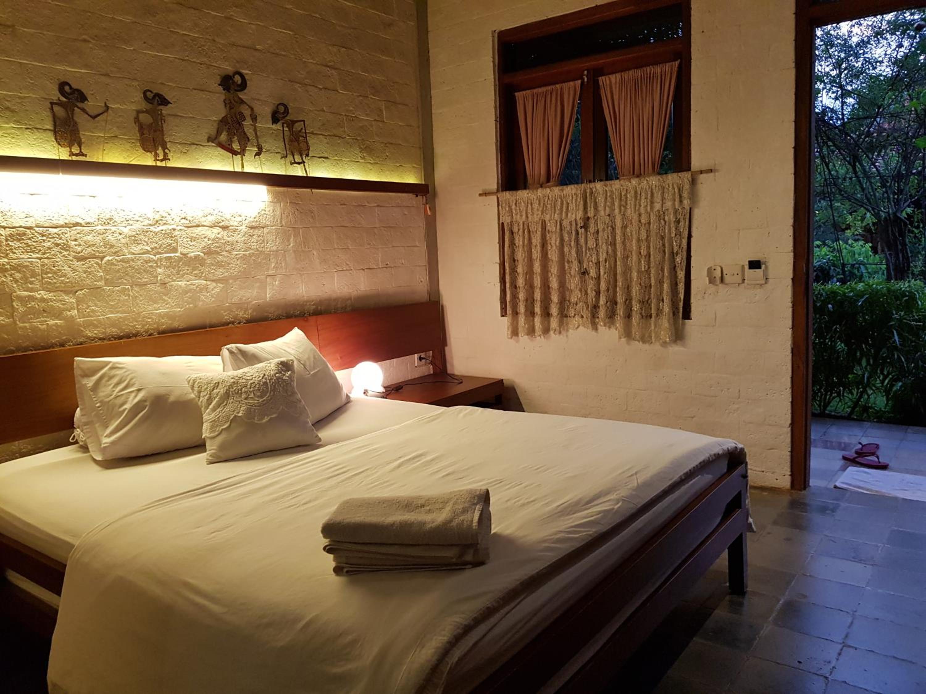 Standard Double Room - Photo 8