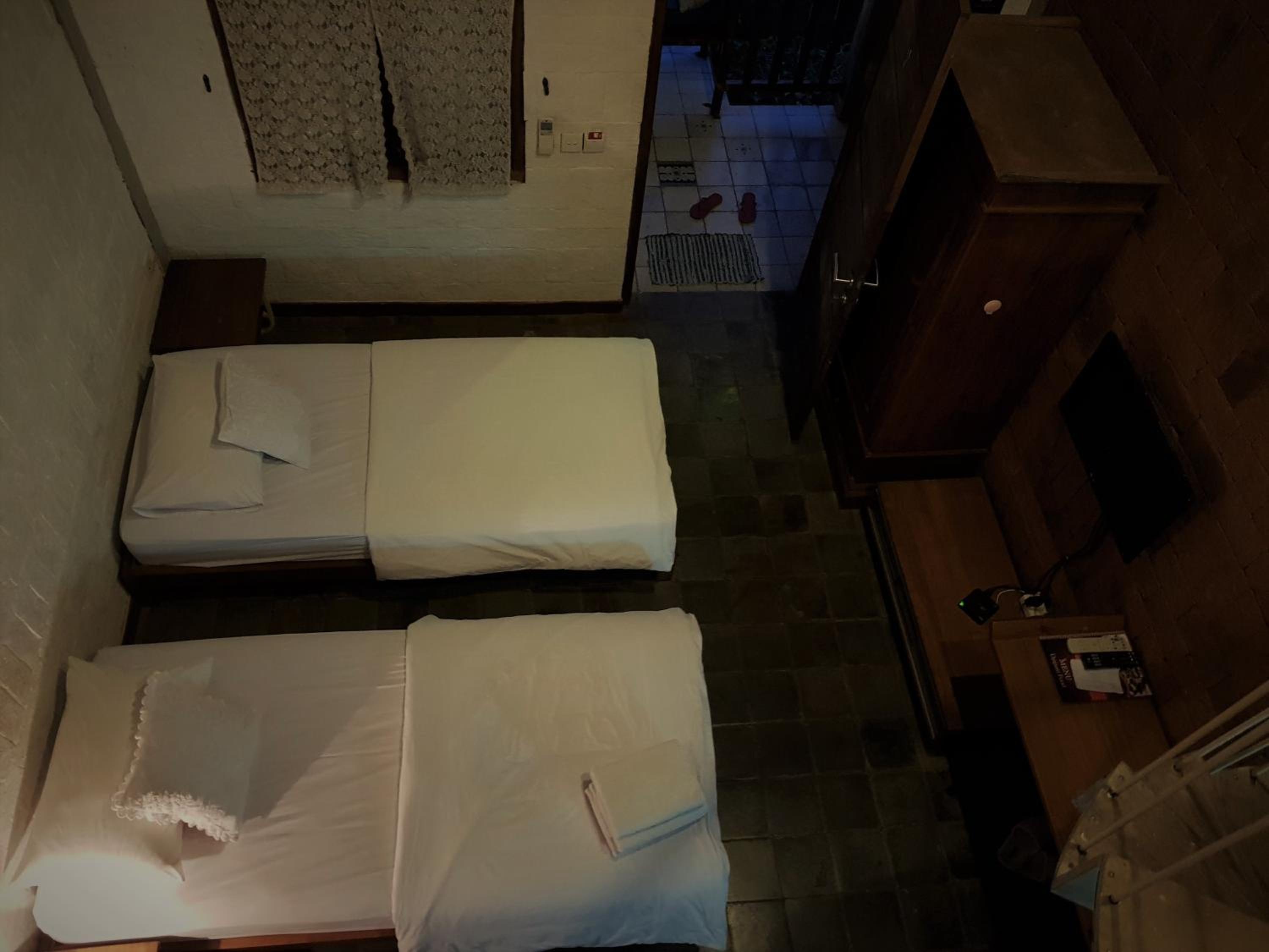 Standard Triple Room - Photo 6