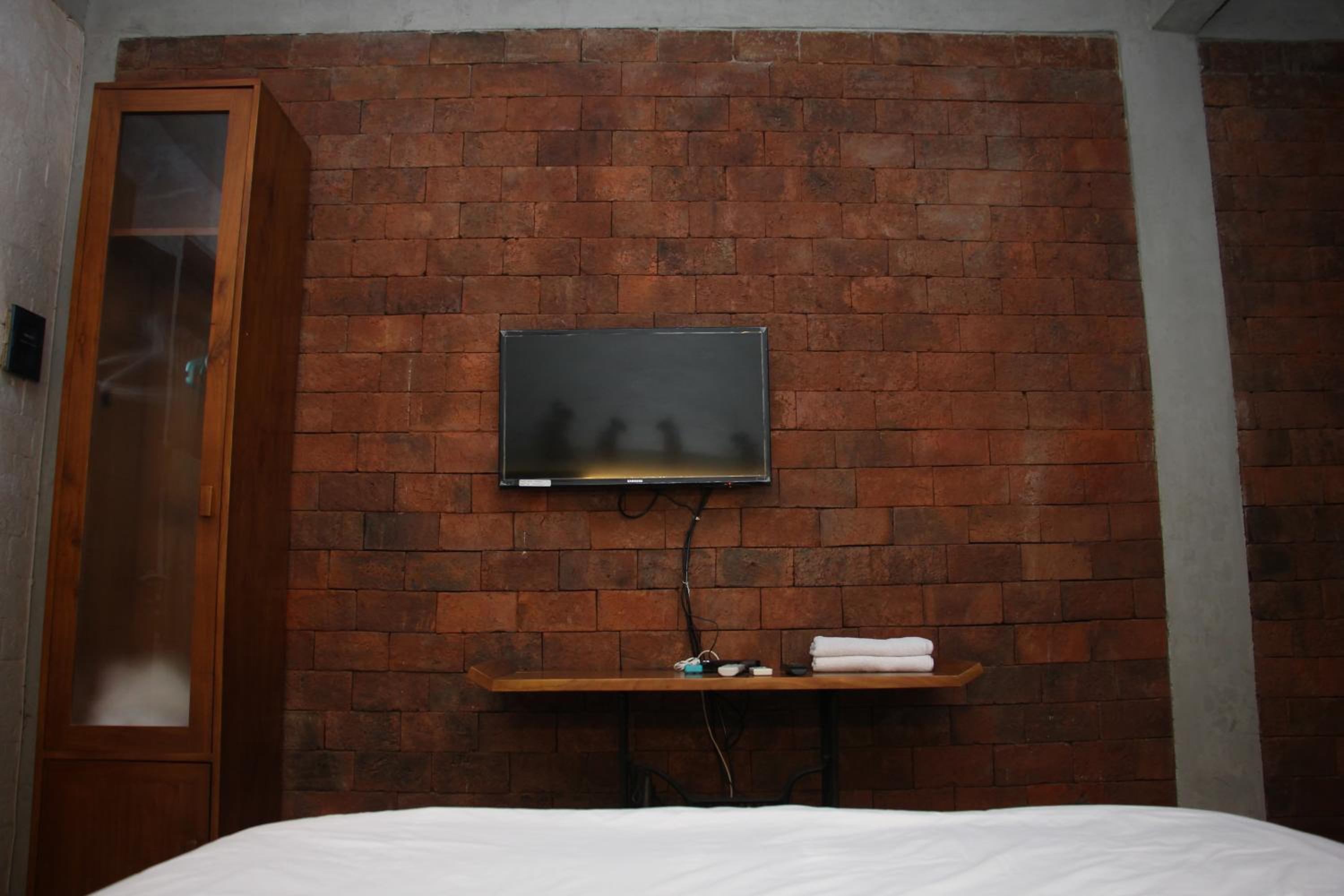 Executive Studio - Photo 13