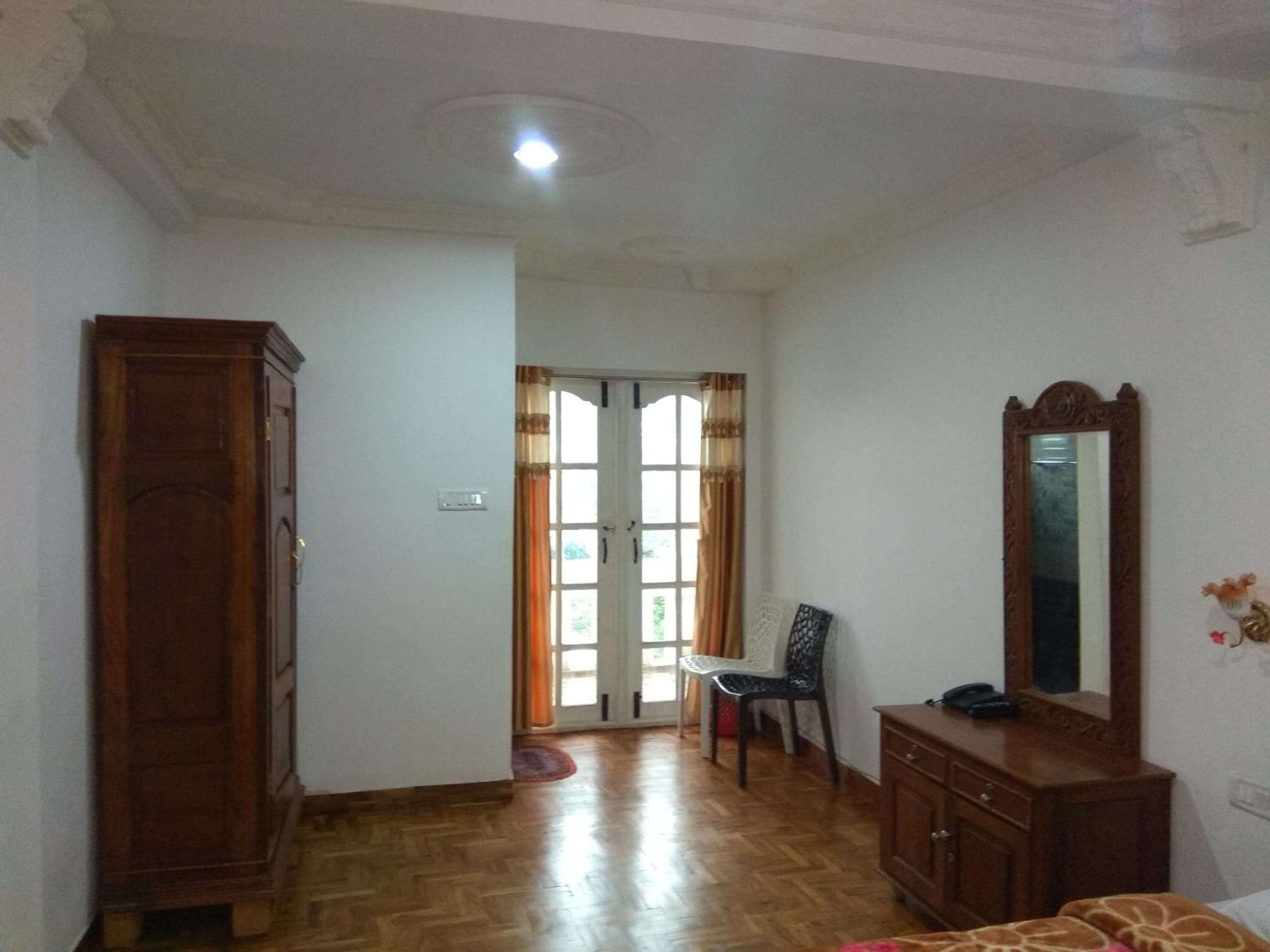 Two-Bedroom Suite - Photo 10