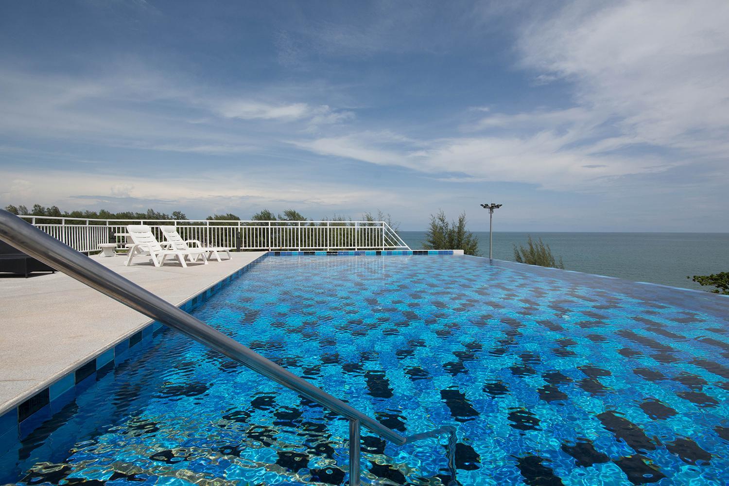 Apartment with Pool View  - Photo 26
