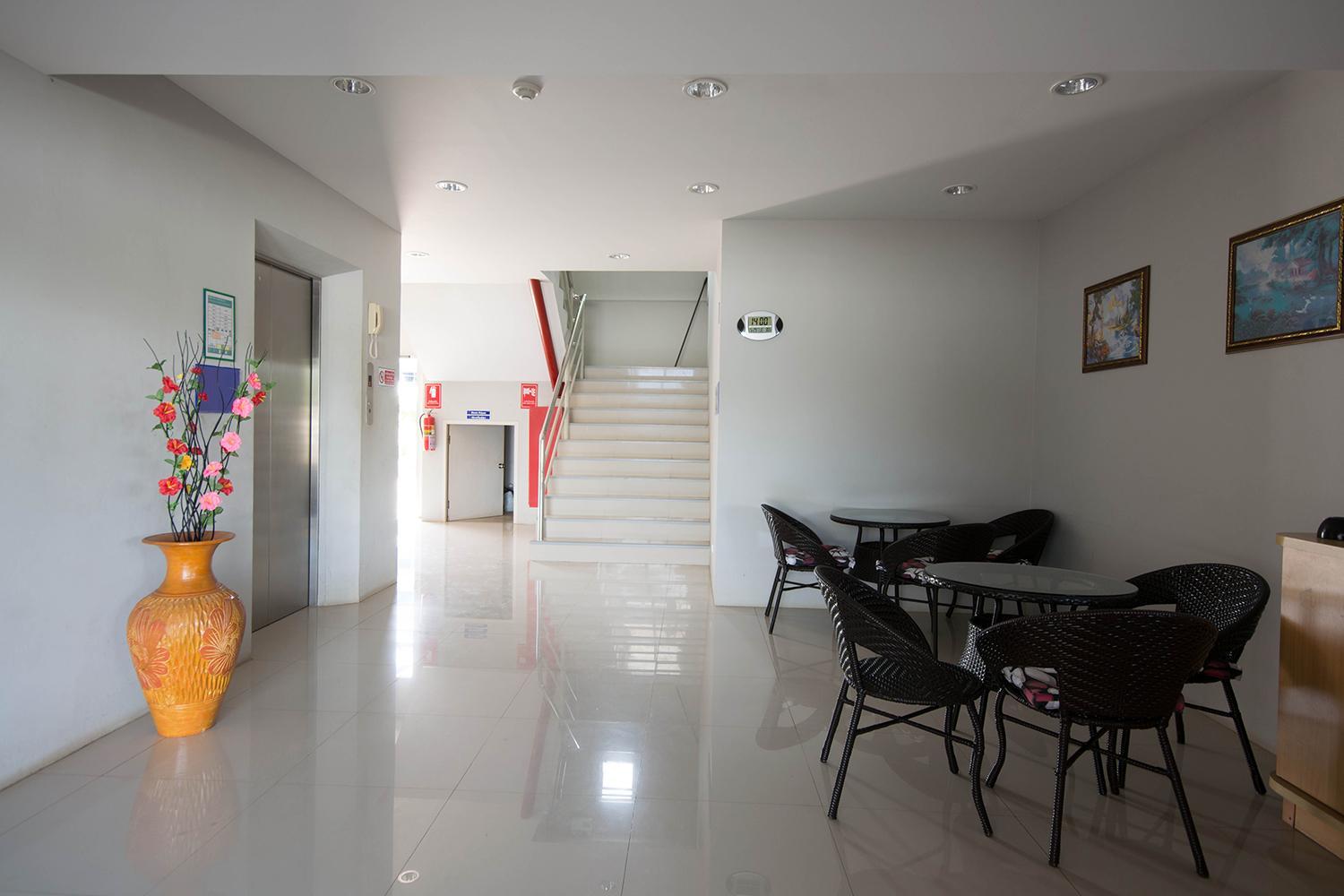Apartment with Pool View  - Photo 33