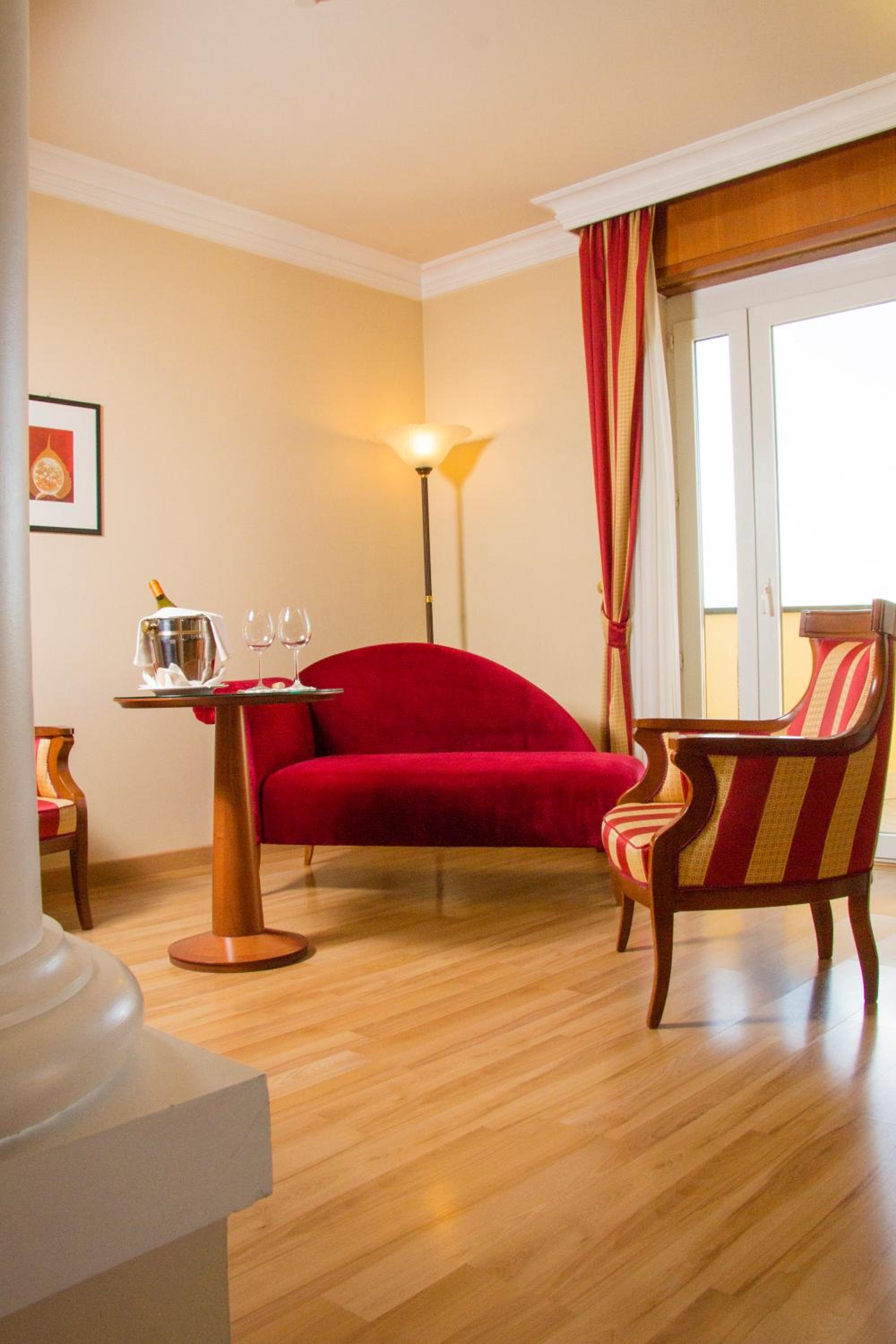 Suite photo 1