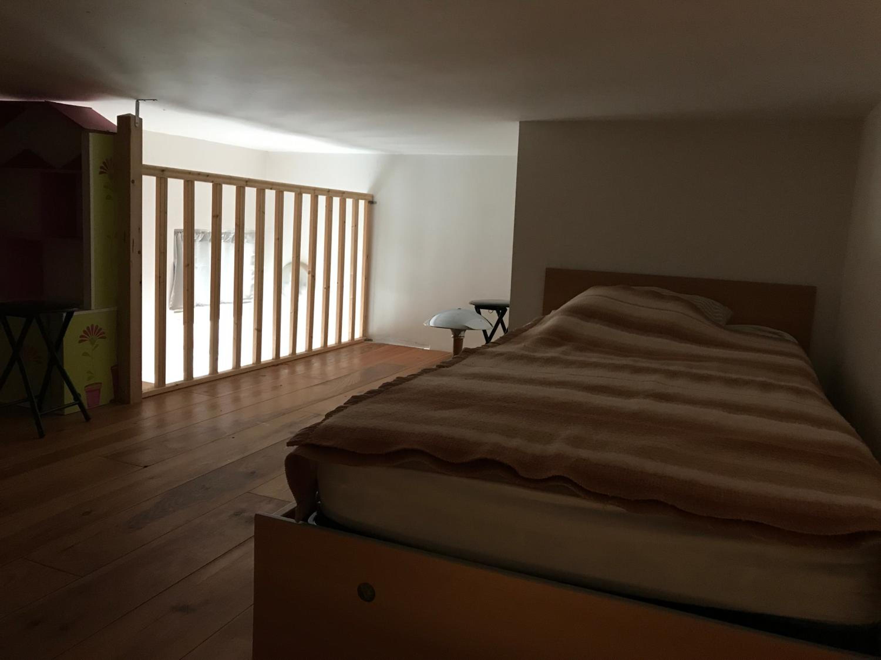 Studio - Split Level photo 1