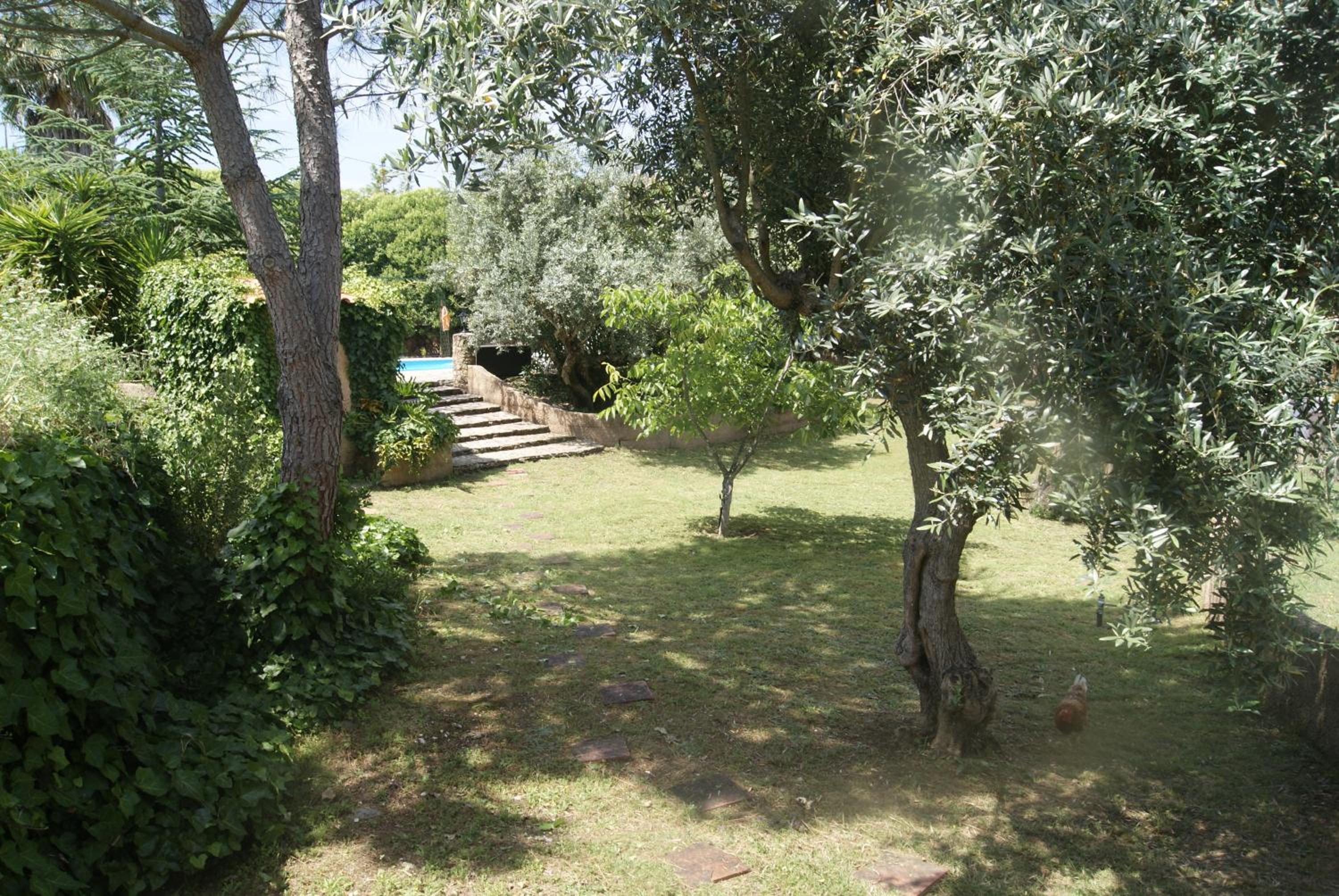 Double Room - Photo 9