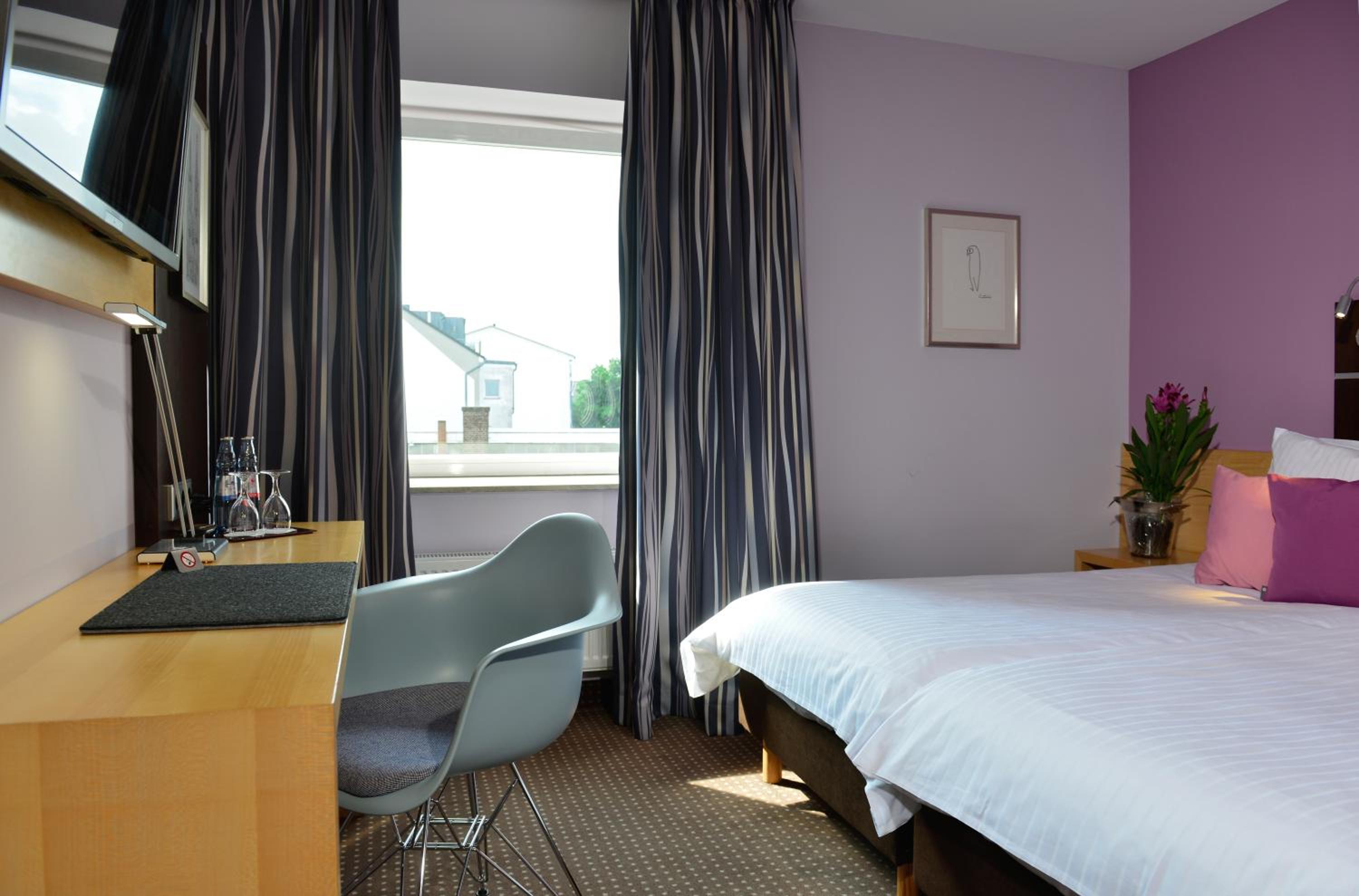 Double or Twin Room - Photo 2