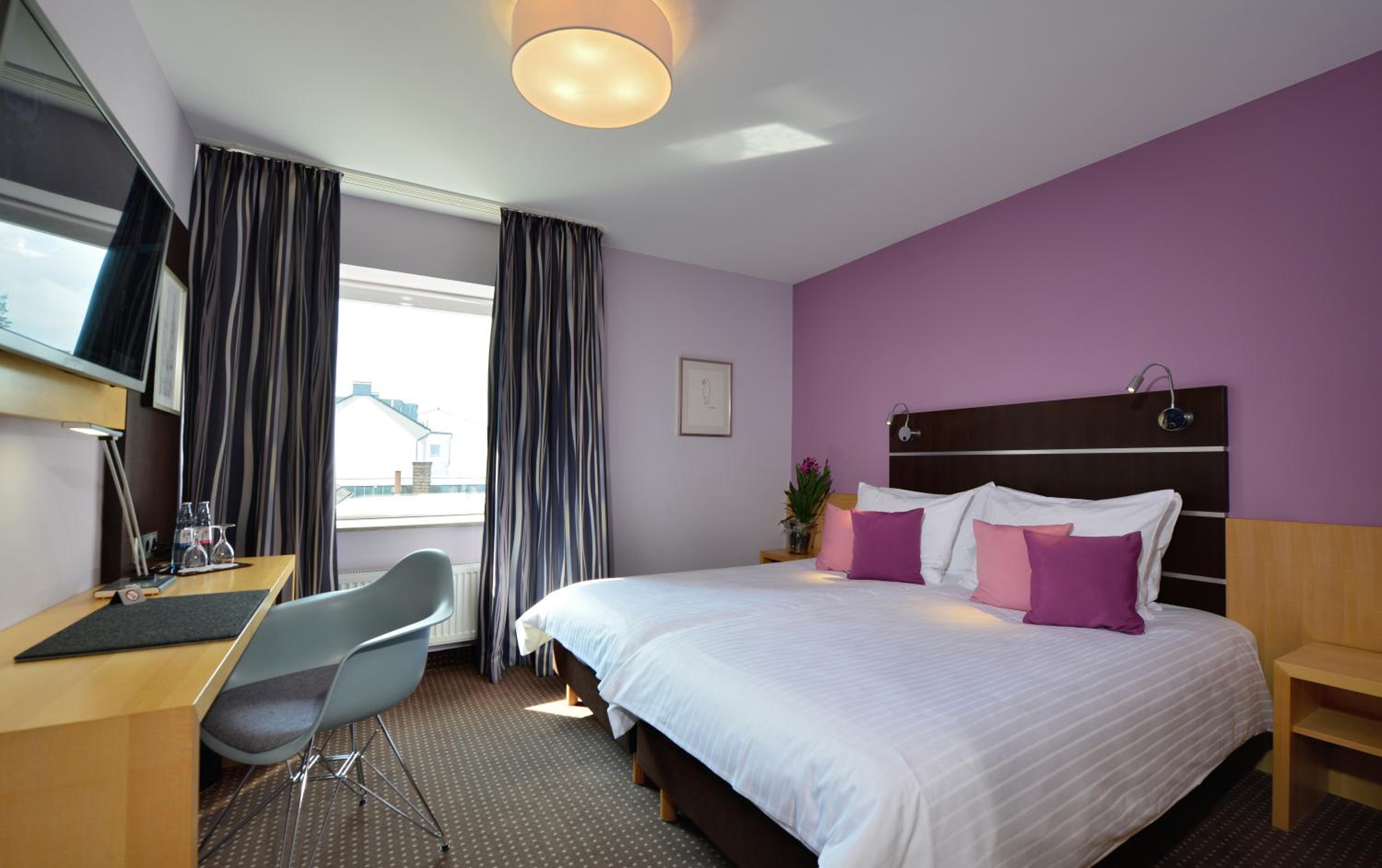 Double or Twin Room - Photo 4