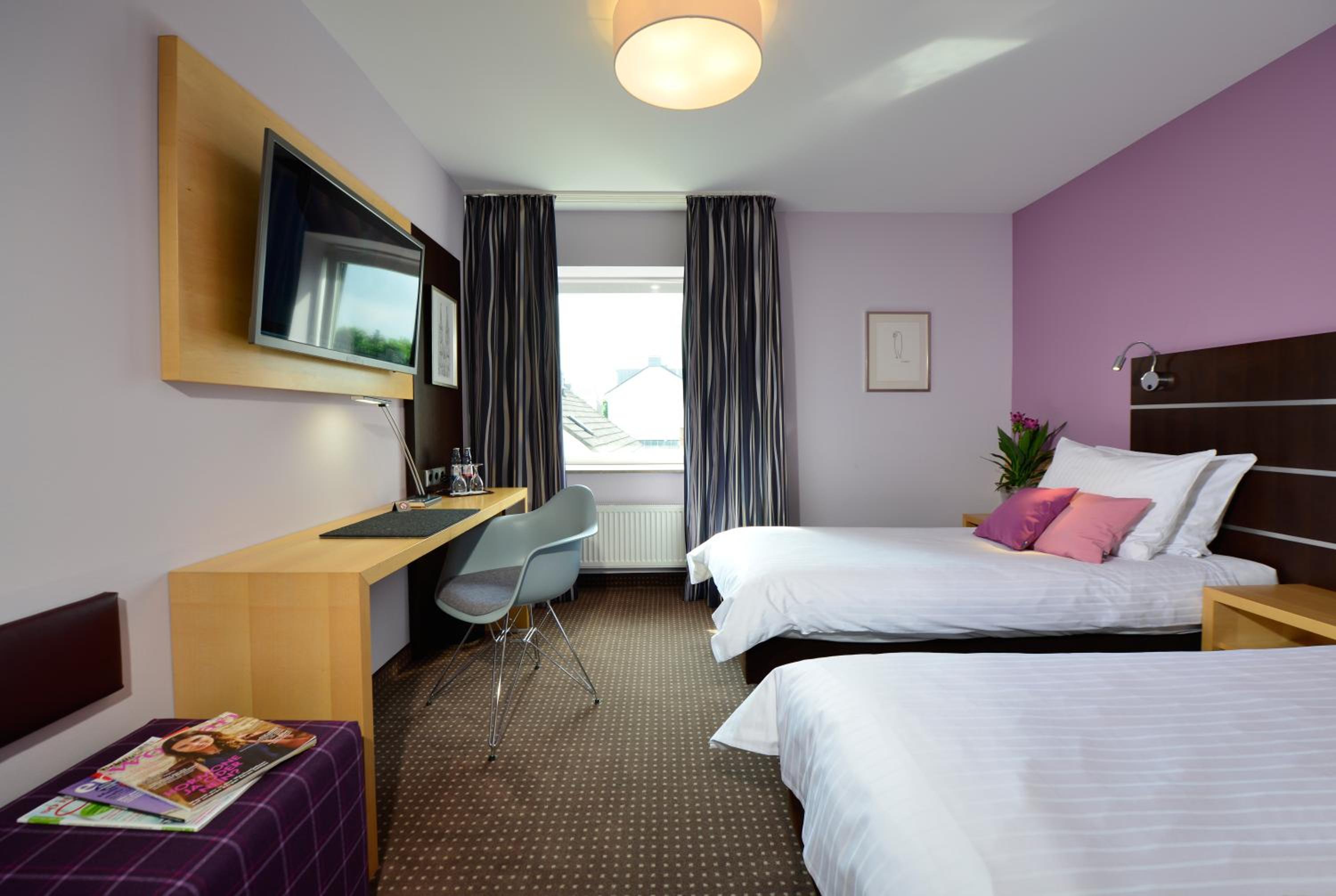 Double or Twin Room - Photo 3