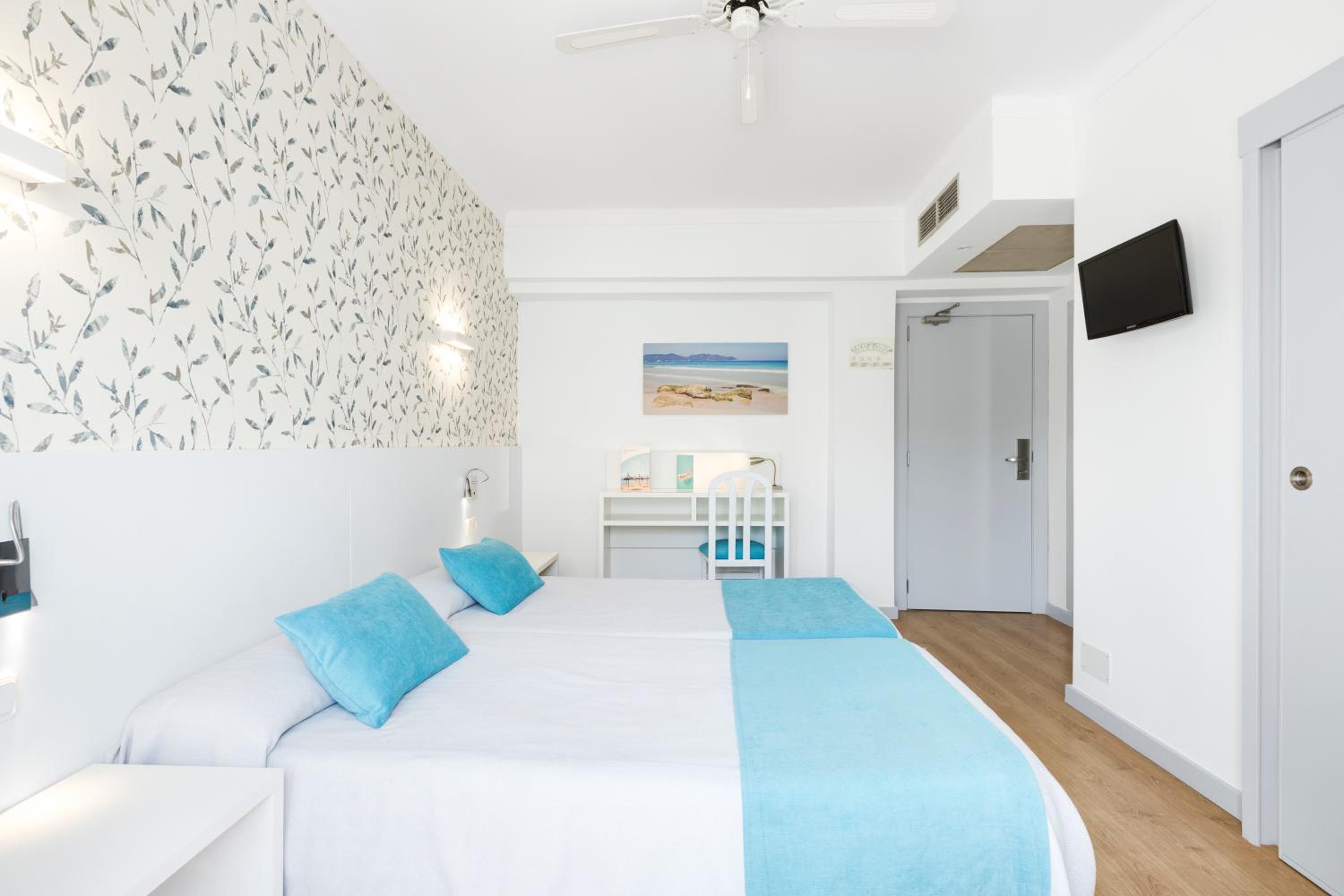 Standard Double Room — the supplier's photographs — photo 2