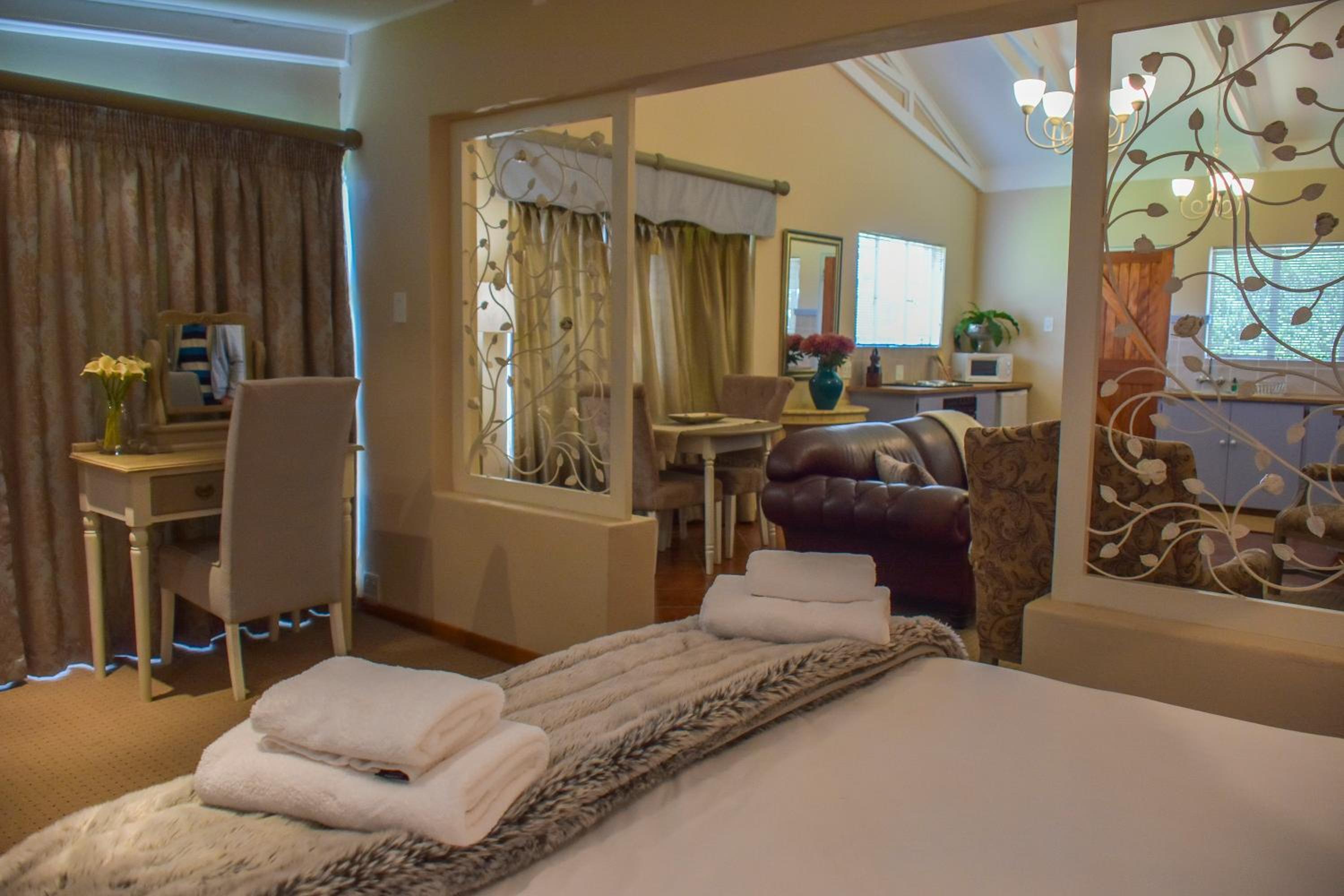 Queen Suite photo 3
