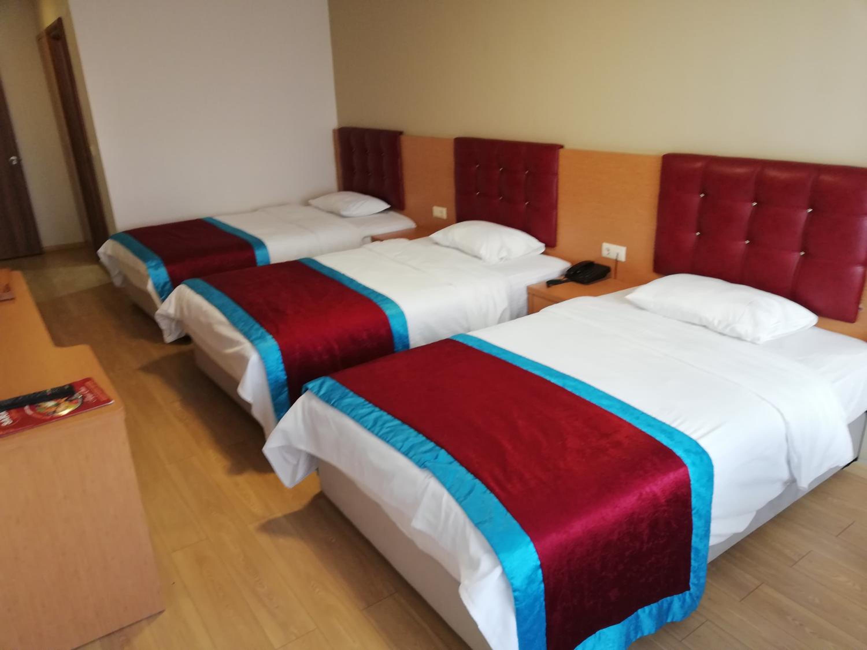 Standard Triple Room - Photo 13