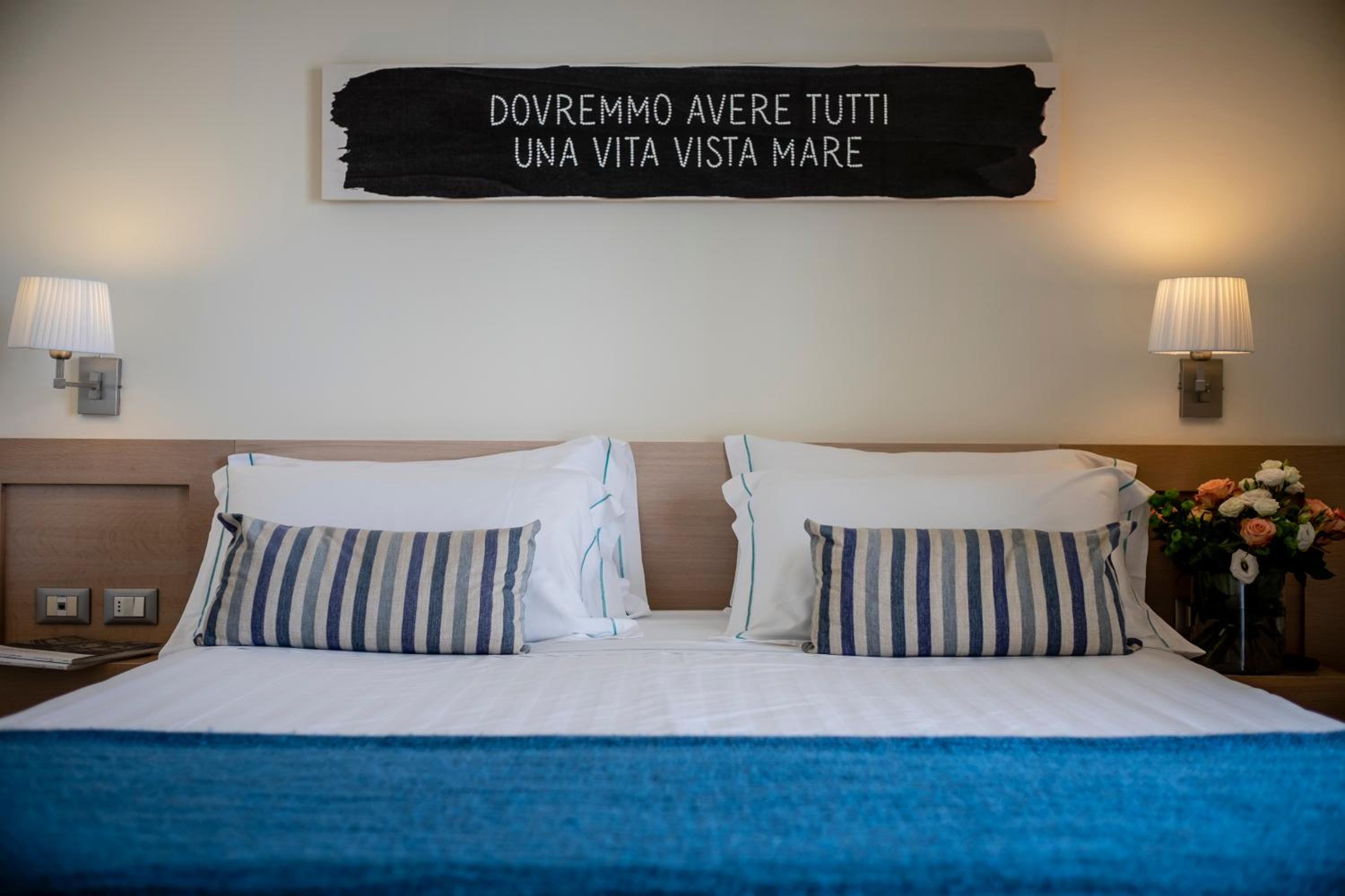 Suite with Sea View - Photo 5