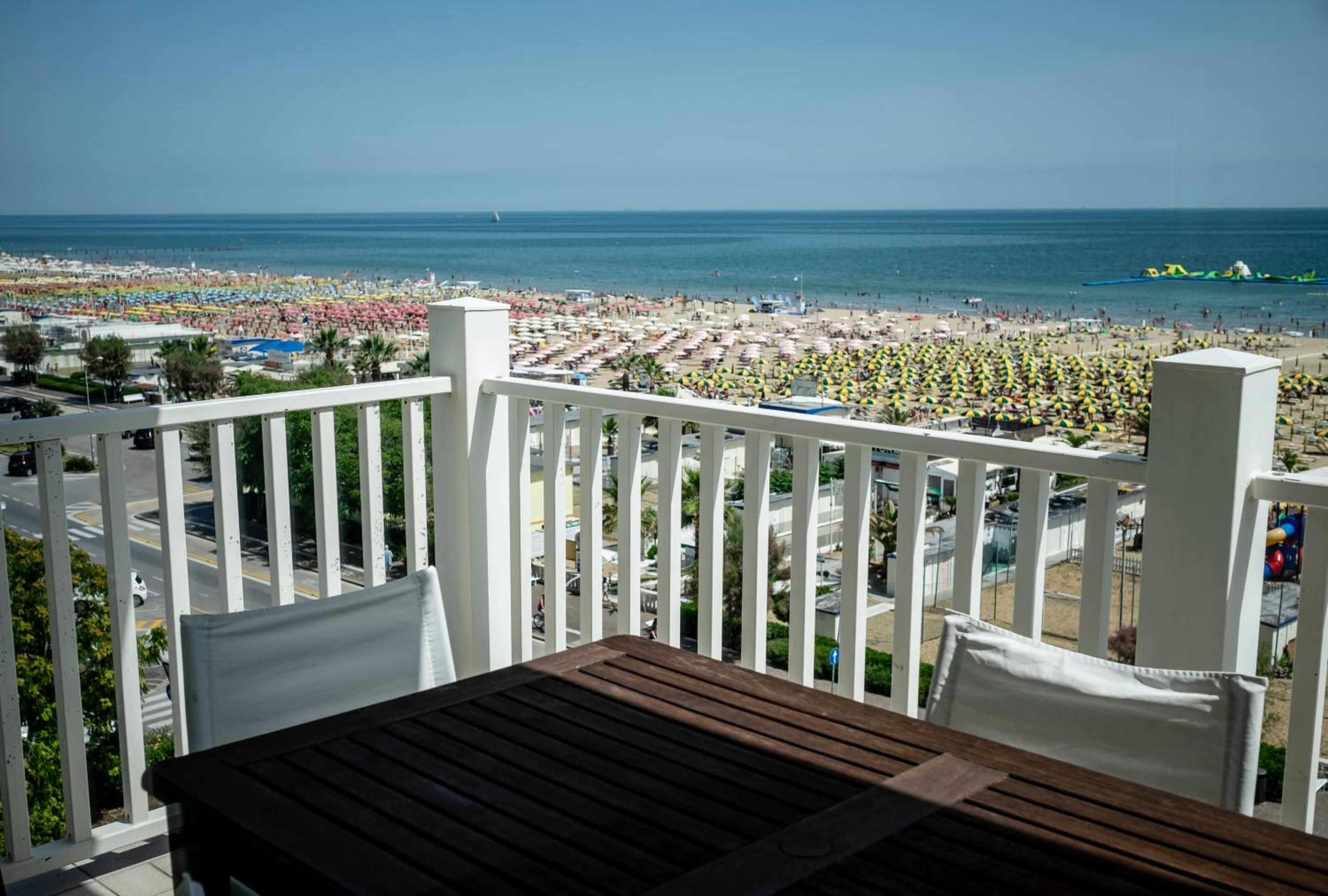 Suite with Sea View - Photo 4