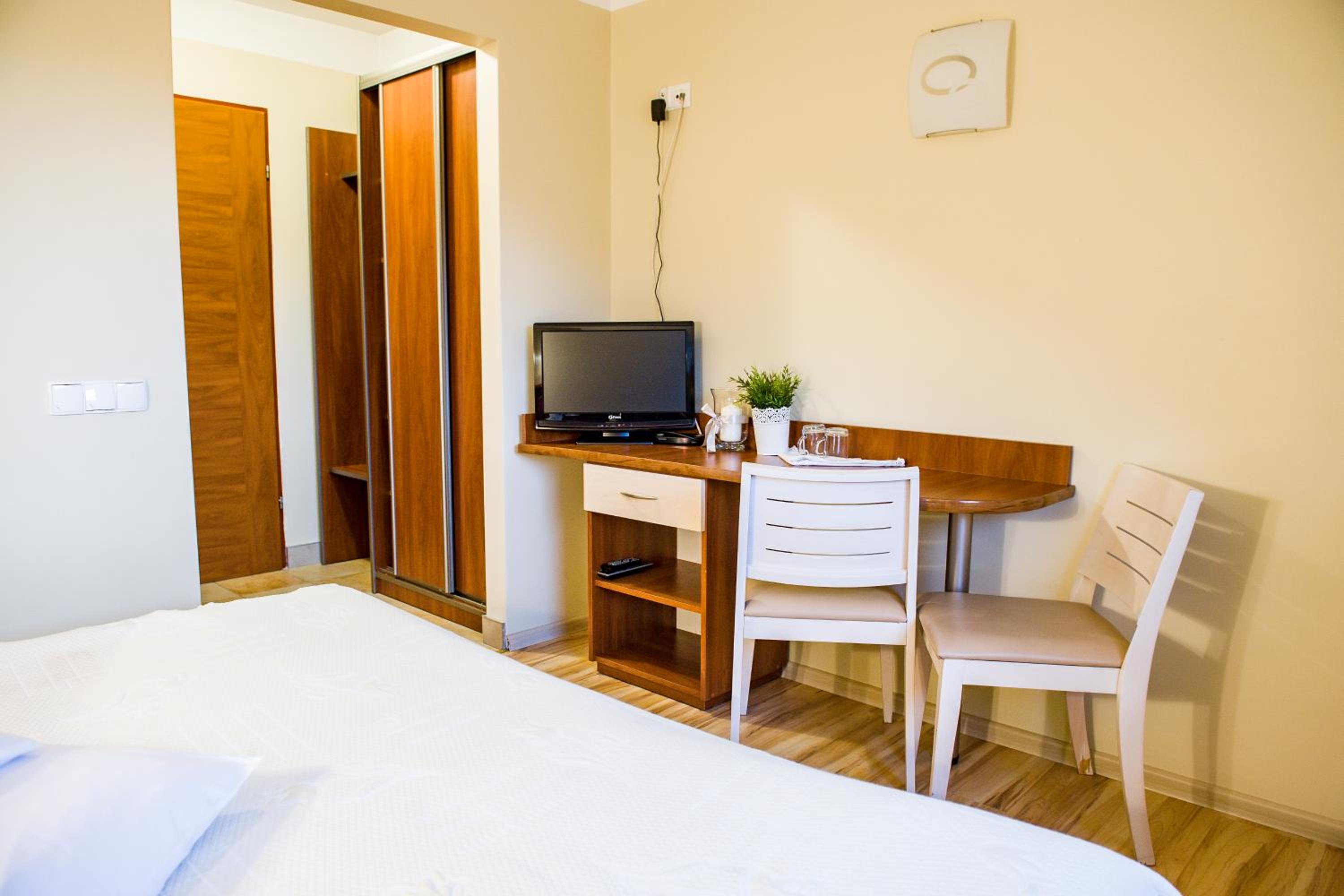 Large Twin Room photo 3
