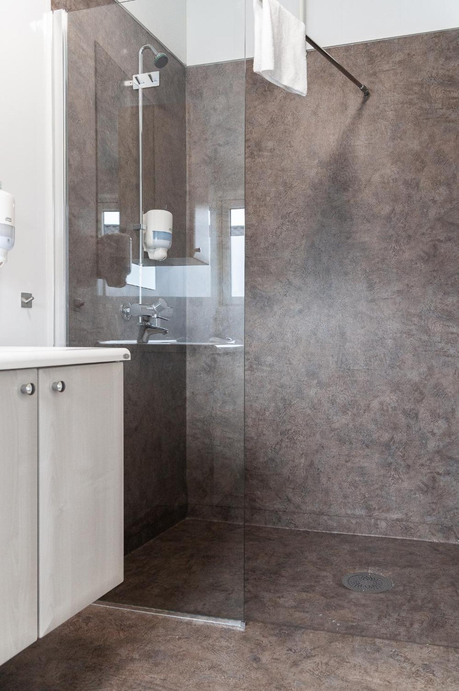Family Room With Bathroom photo 2