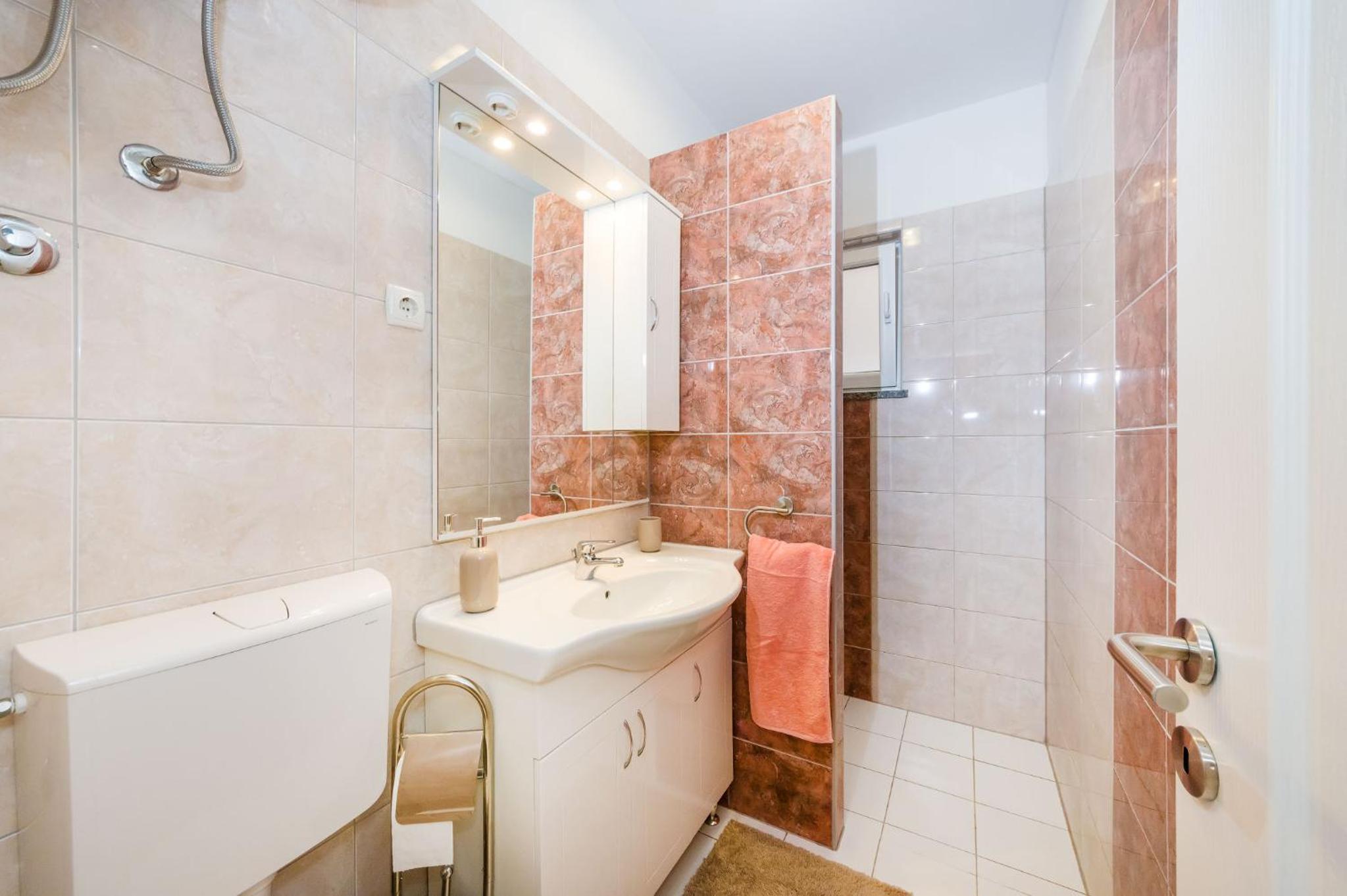 Apartment - Photo 6