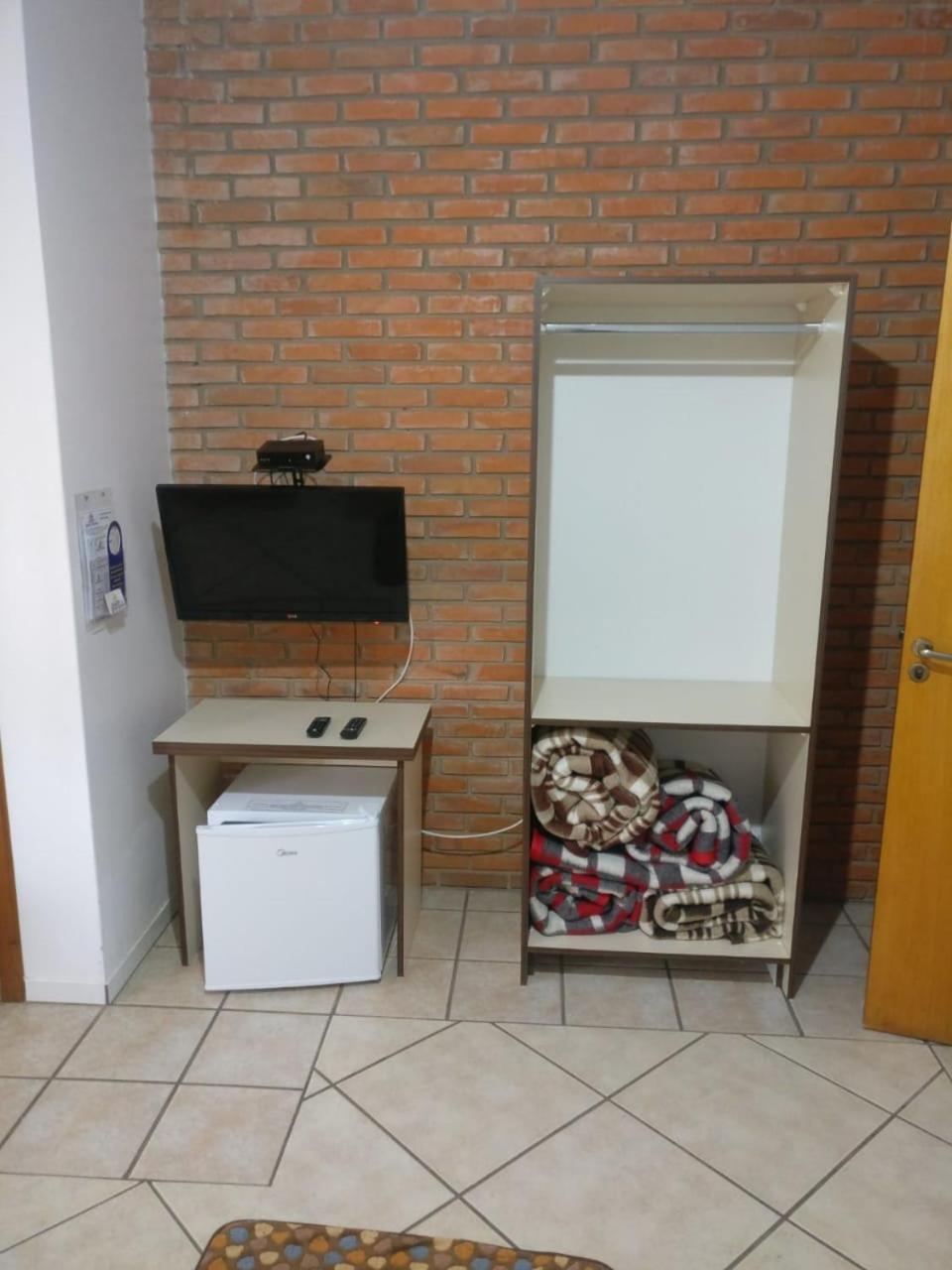Budget Triple Room photo 2