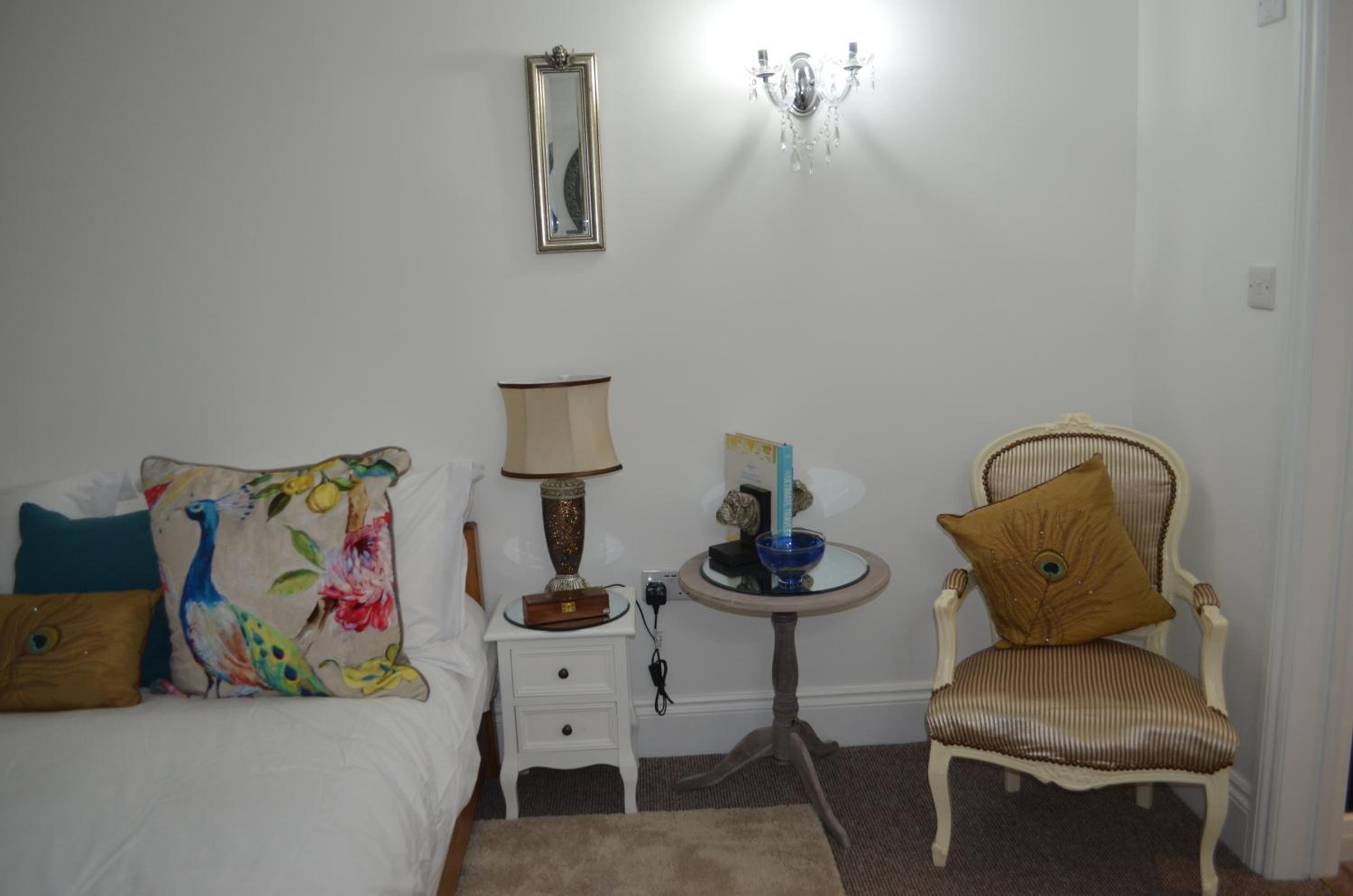 Deluxe Double Room with Shower photo 3