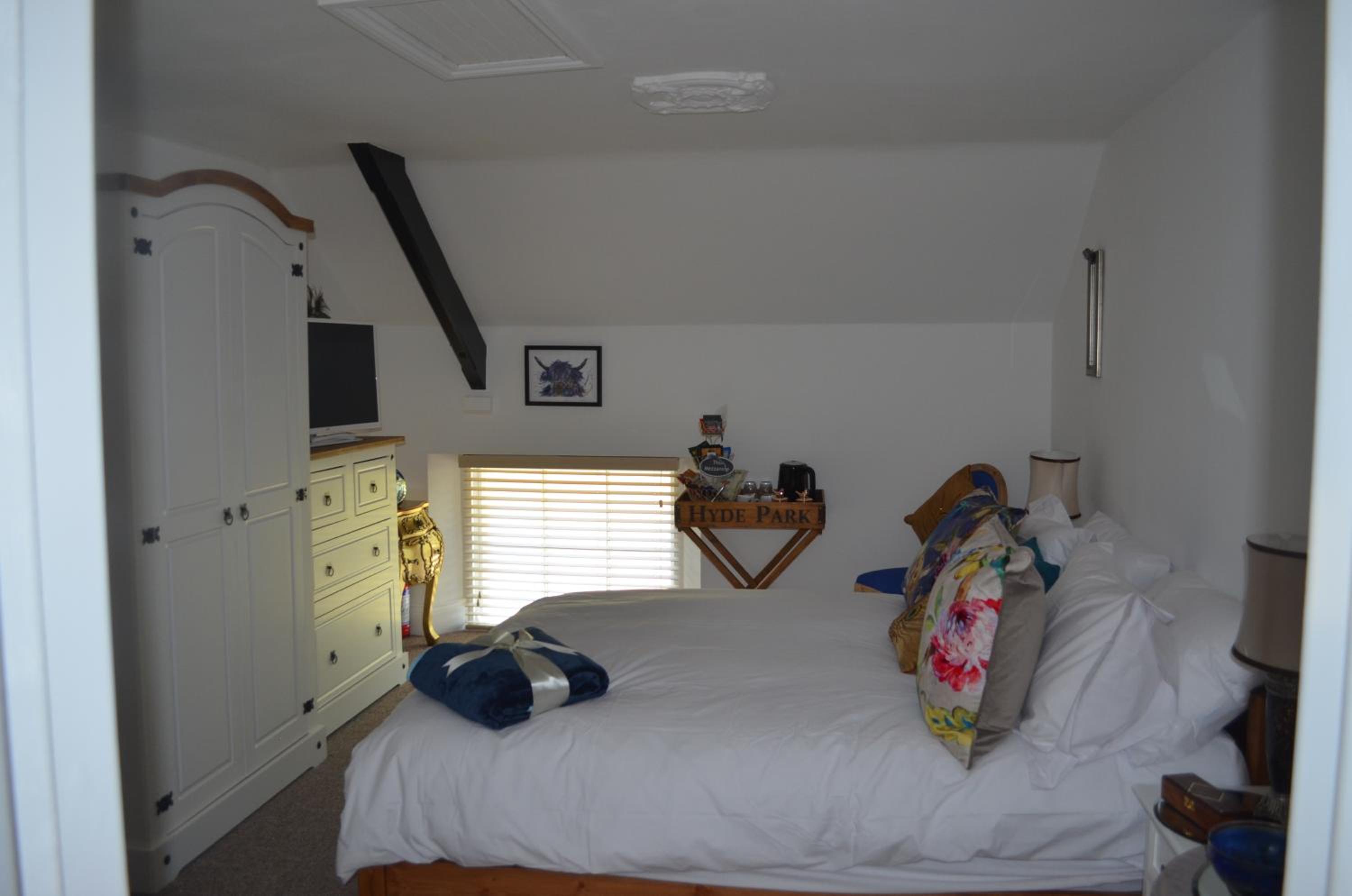 Deluxe Double Room with Shower photo 2