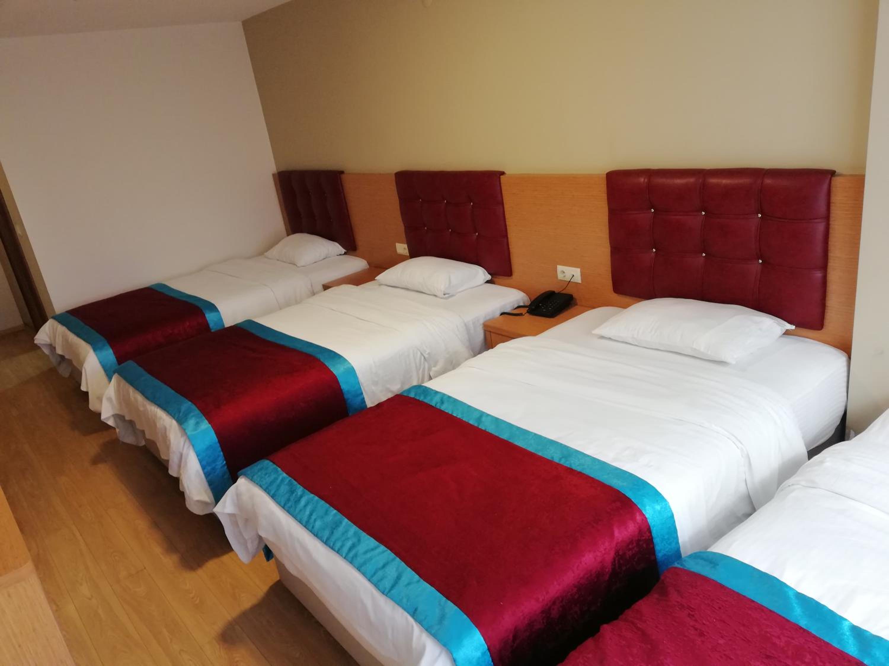 Standard Triple Room - Photo 5