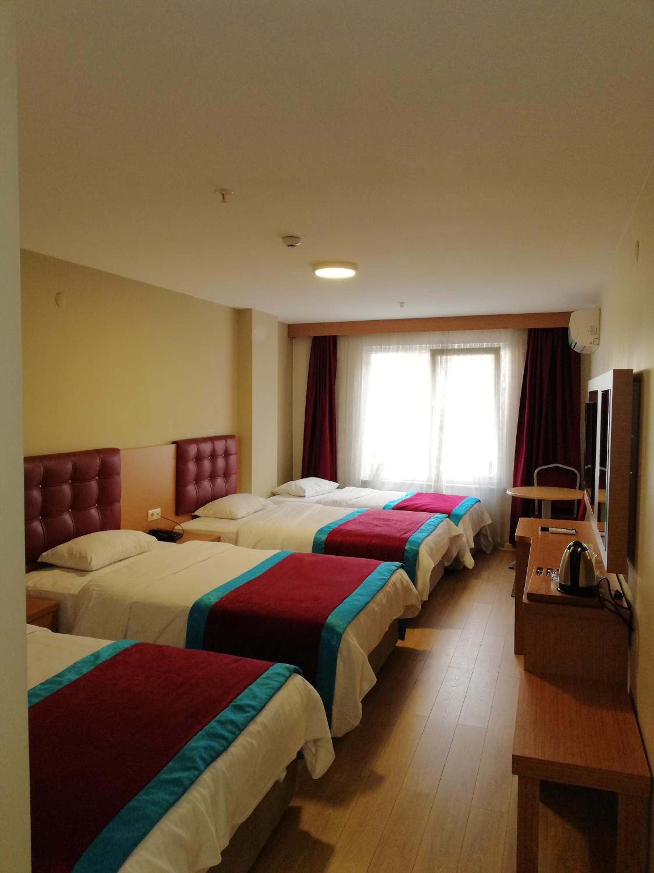 Standard Triple Room - Photo 4
