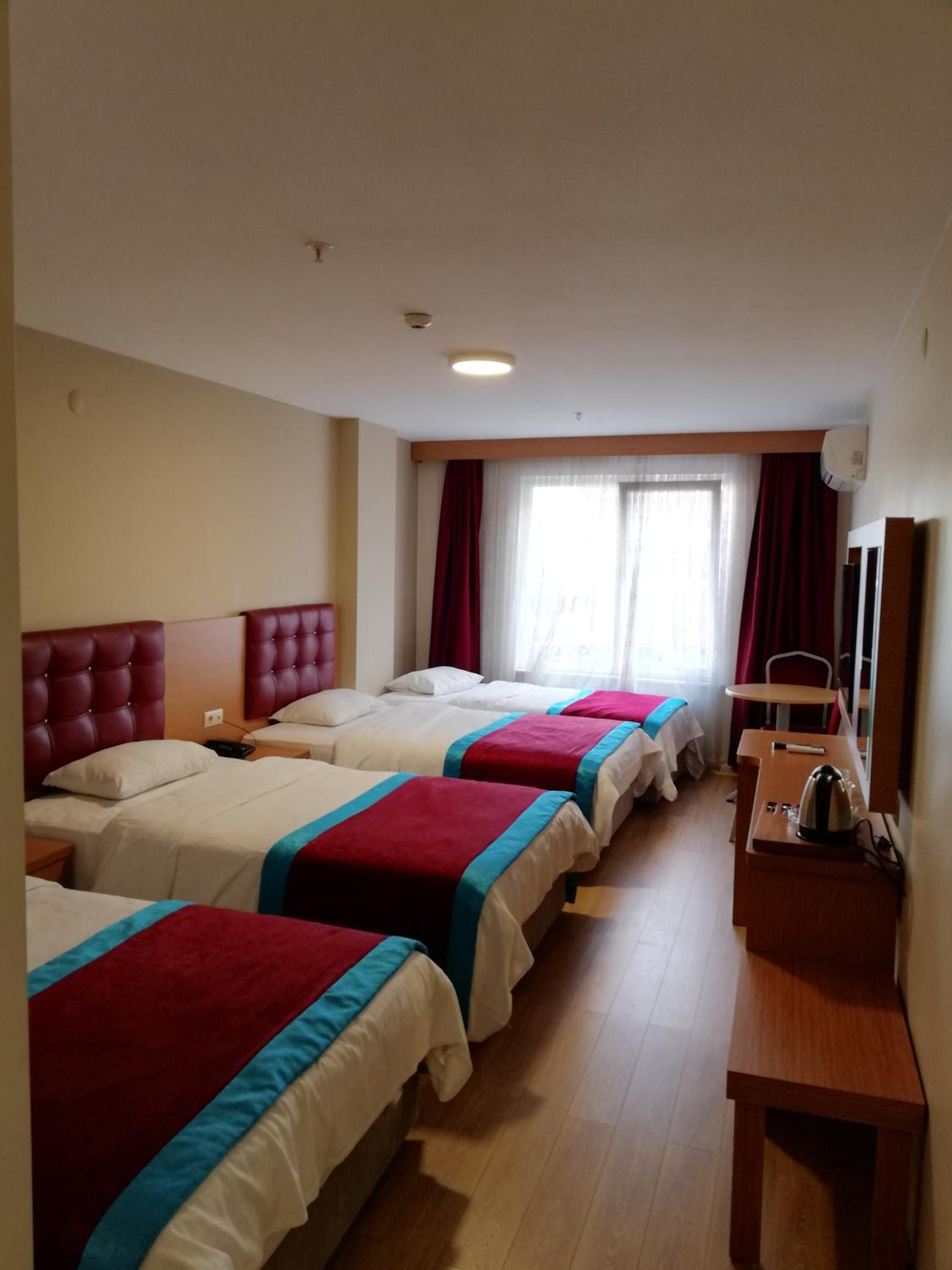 Standard Triple Room - Photo 3