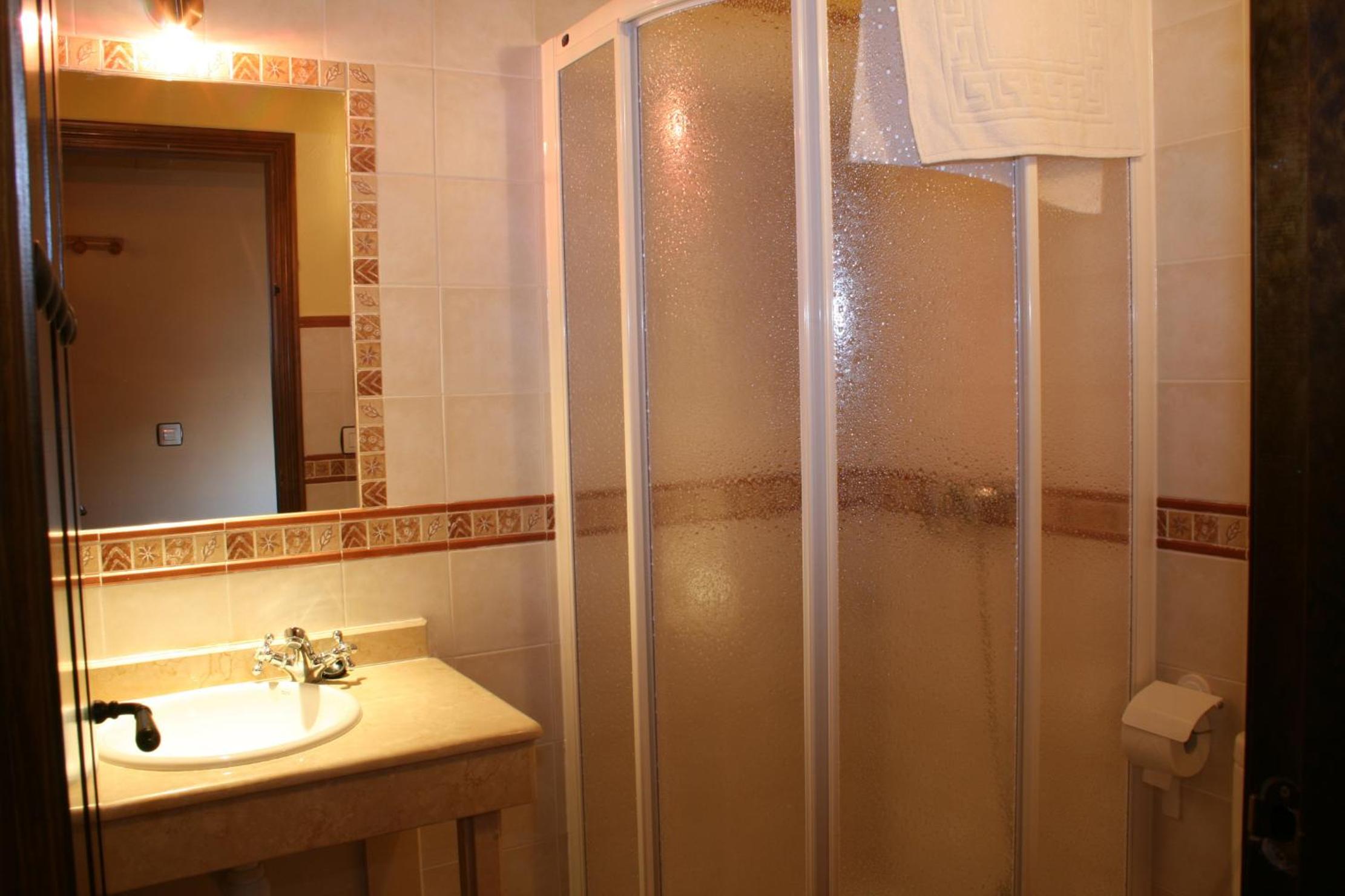One-Bedroom Apartment (3 Adults) photo 2
