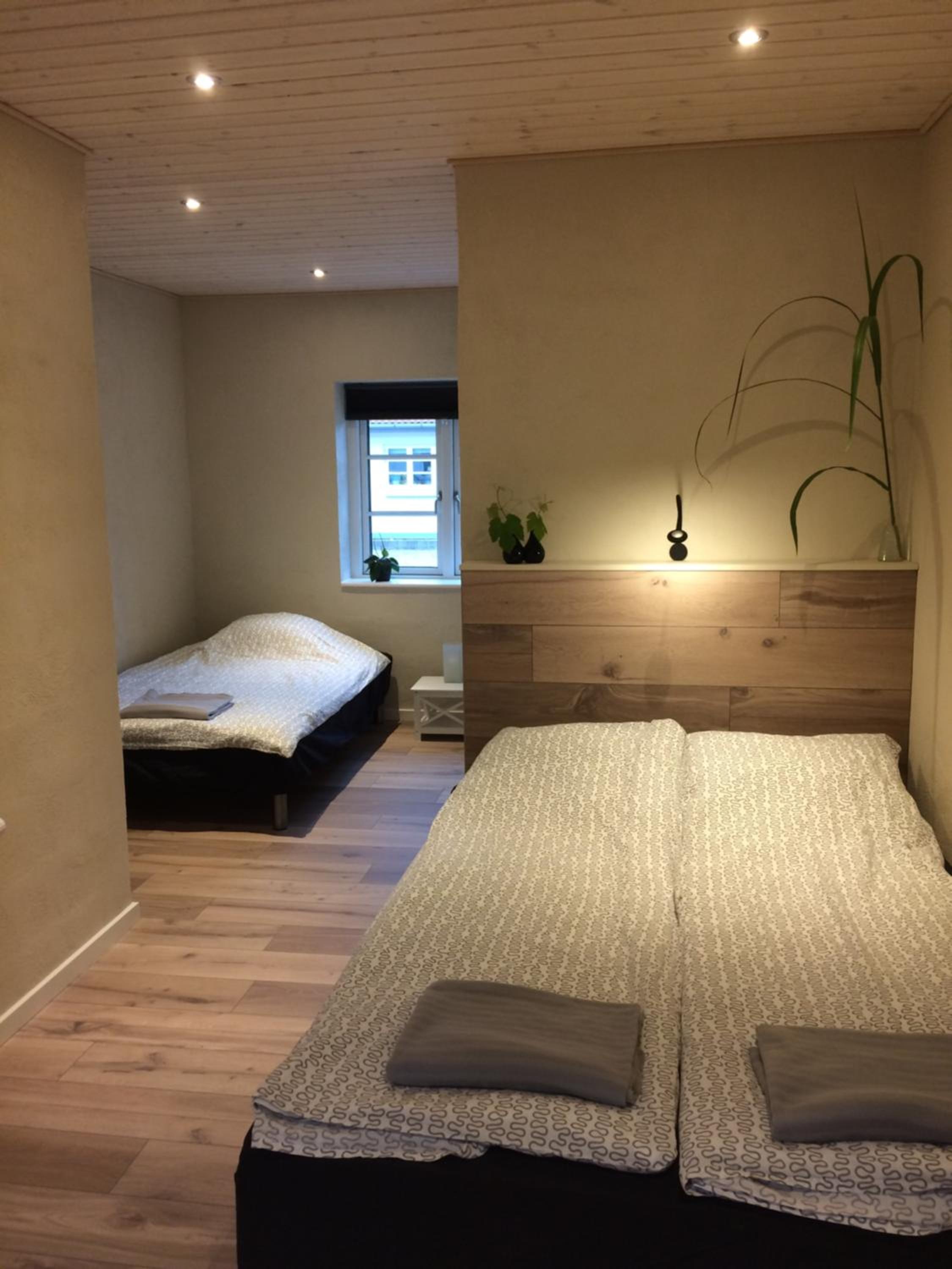 Quadruple Room with Private Bathroom - Photo 3