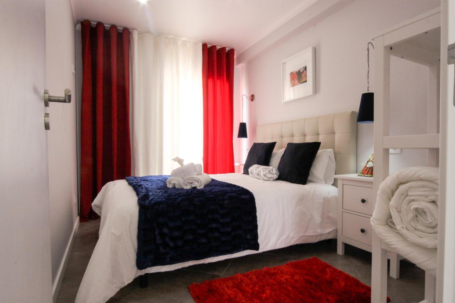 Two-Bedroom Apartment - Photo 15