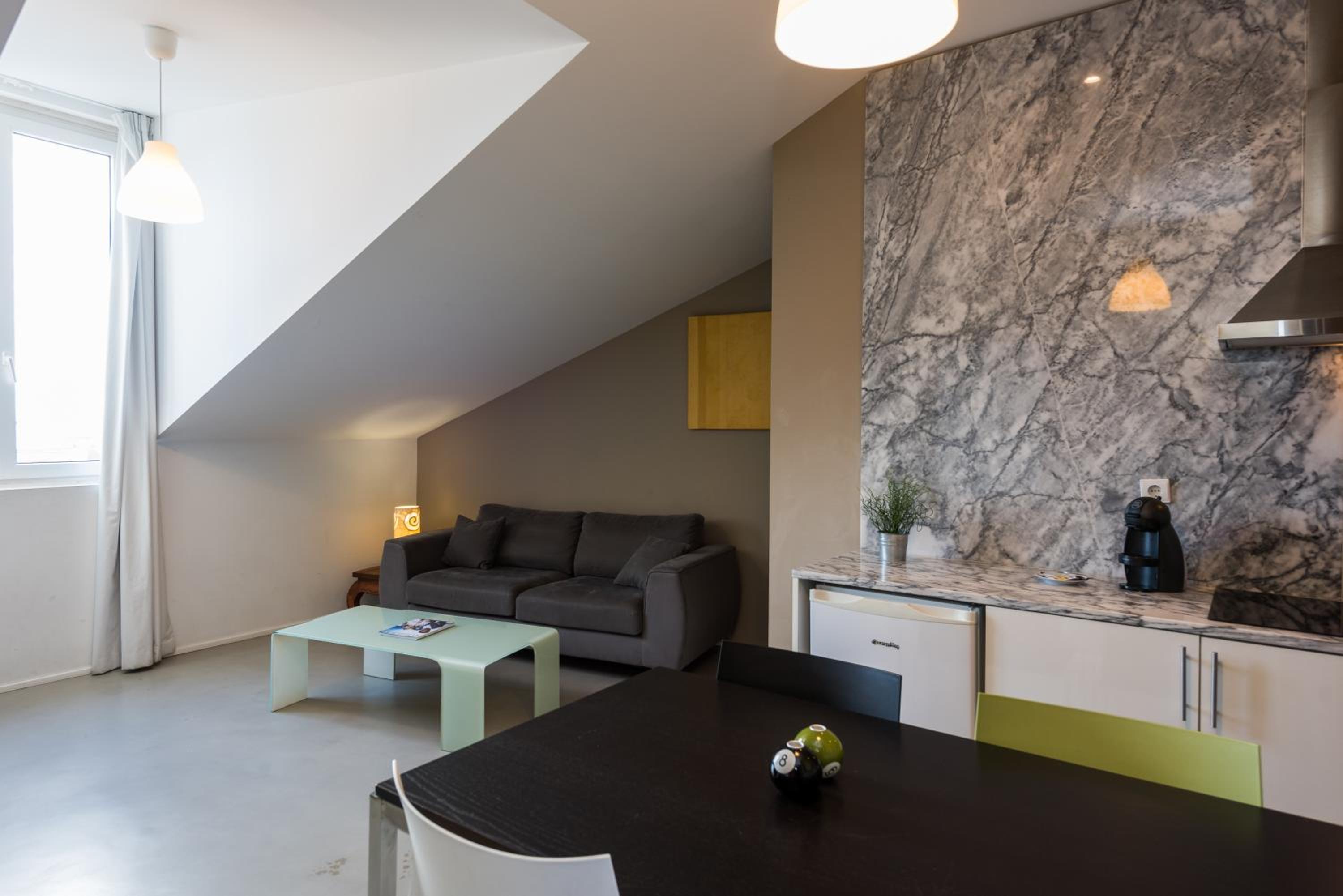 One-Bedroom Apartment with River View - Photo 1