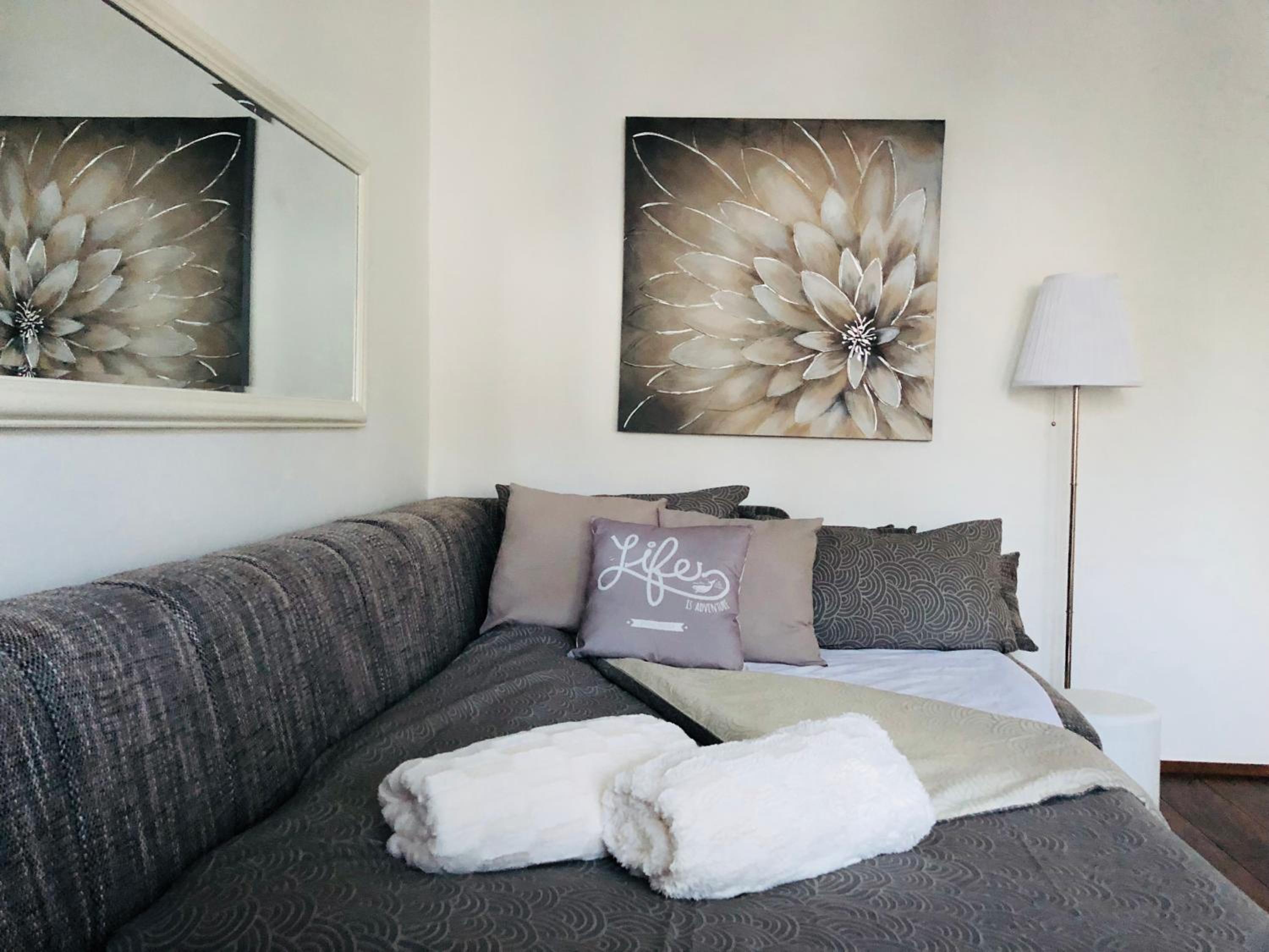 One-Bedroom Apartment - Photo 46