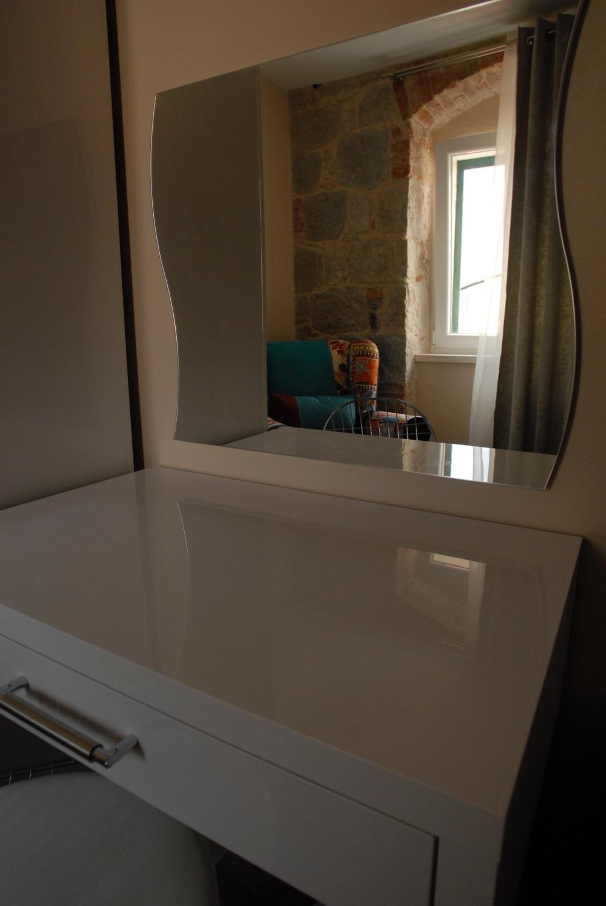 Superior King Room - Photo 3