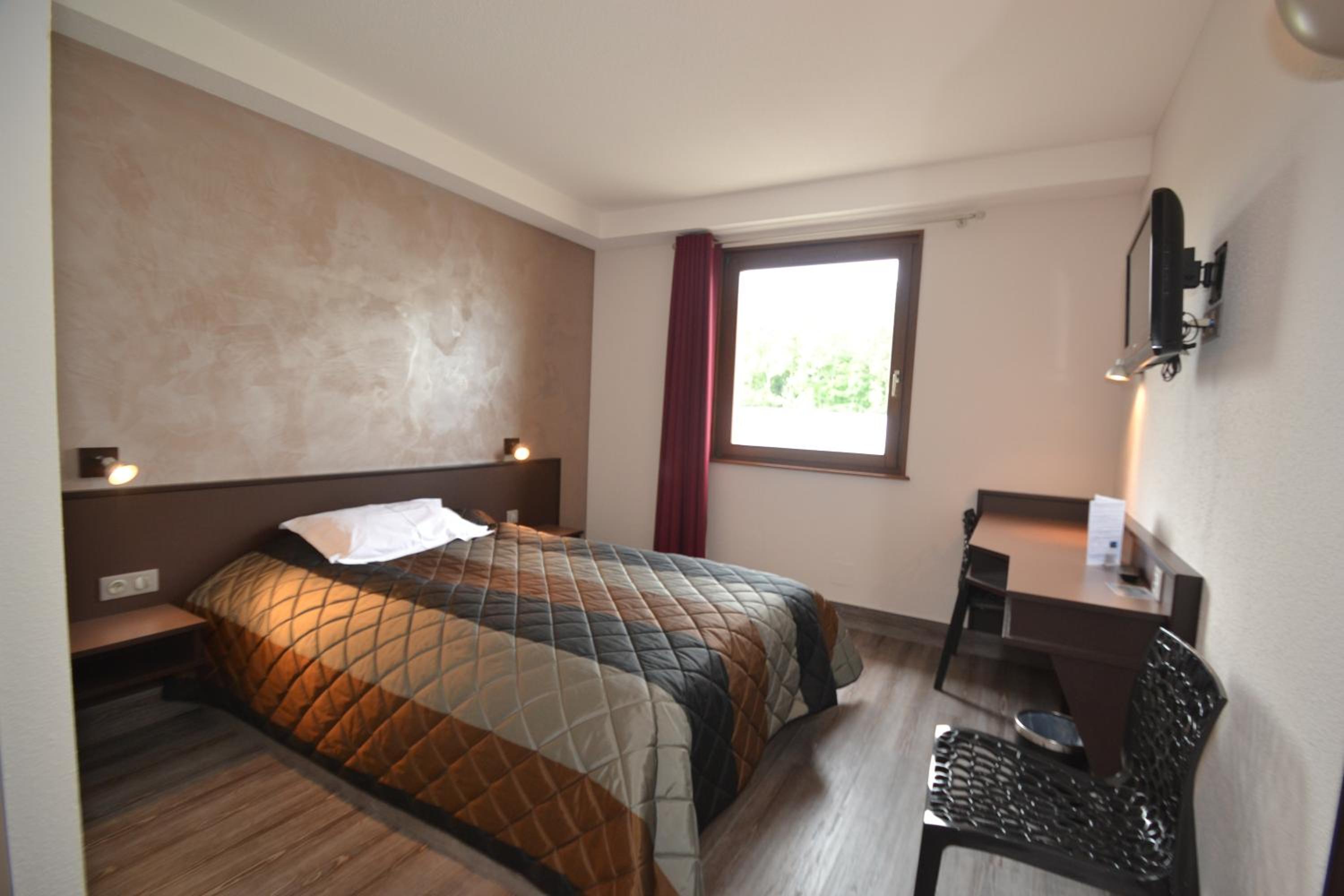 Double Room - Photo 10
