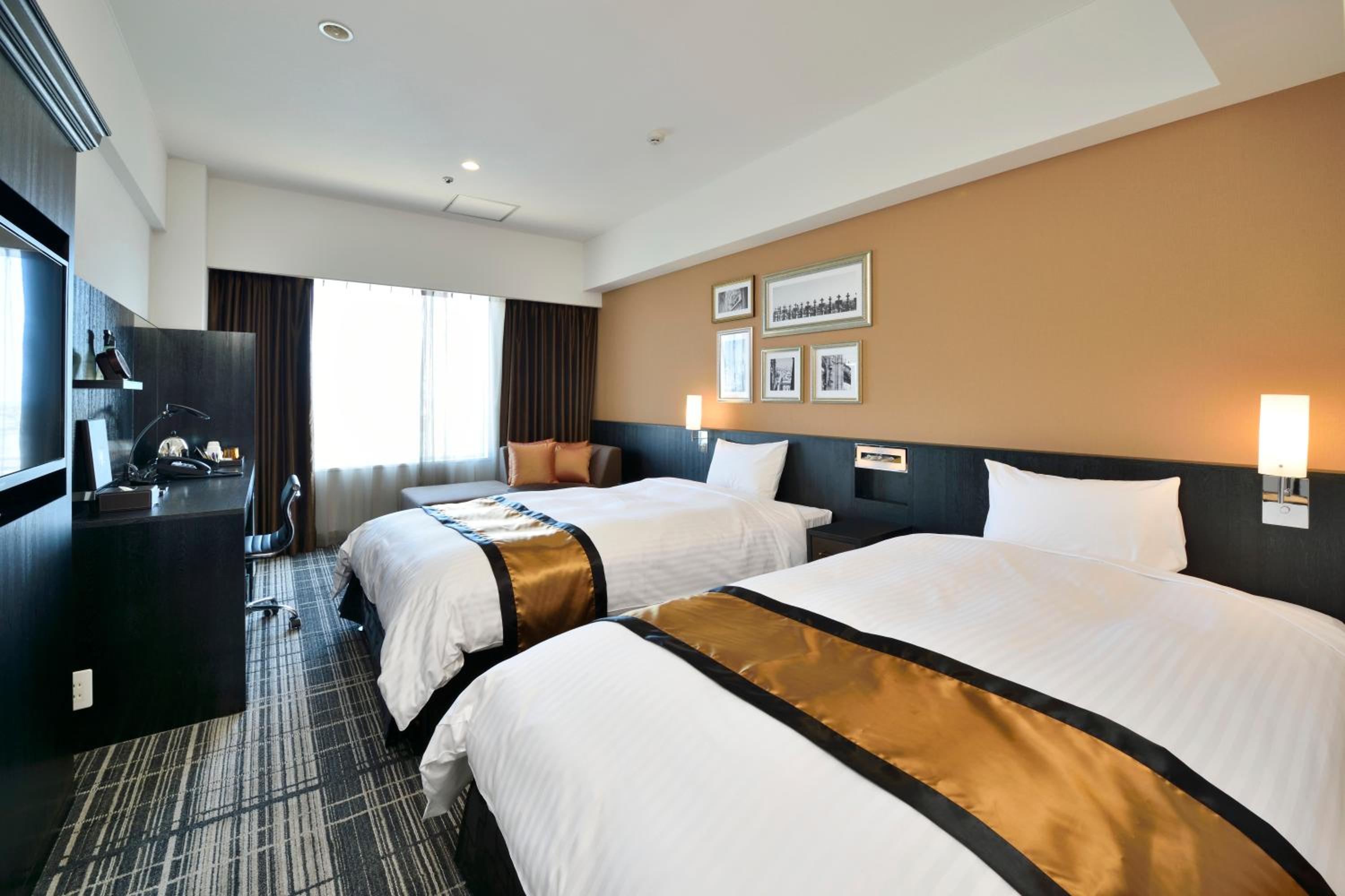 Executive Twin Room - Non-Smoking - Photo 5