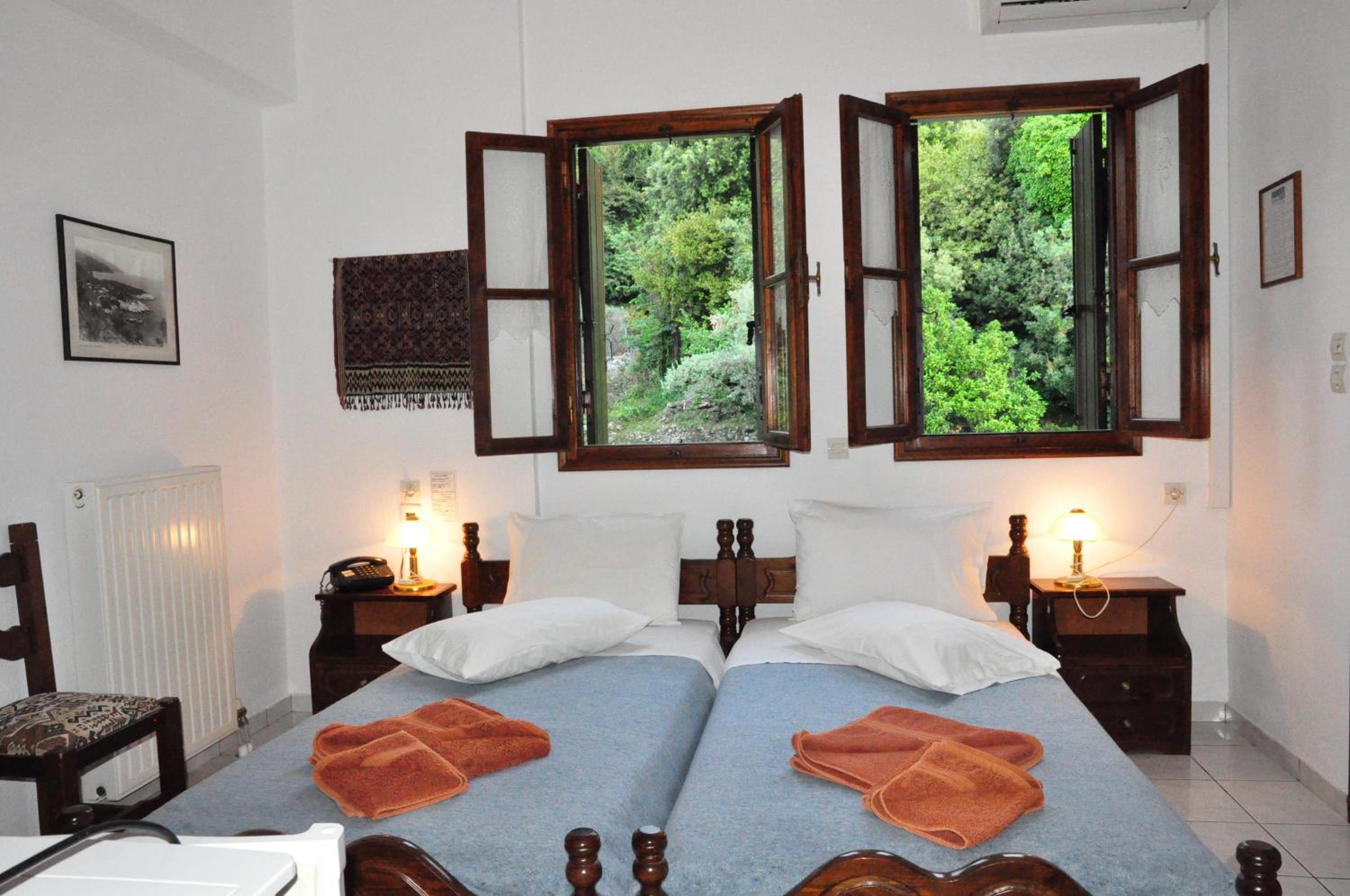 Economy Double Room with Garden View - Photo 1