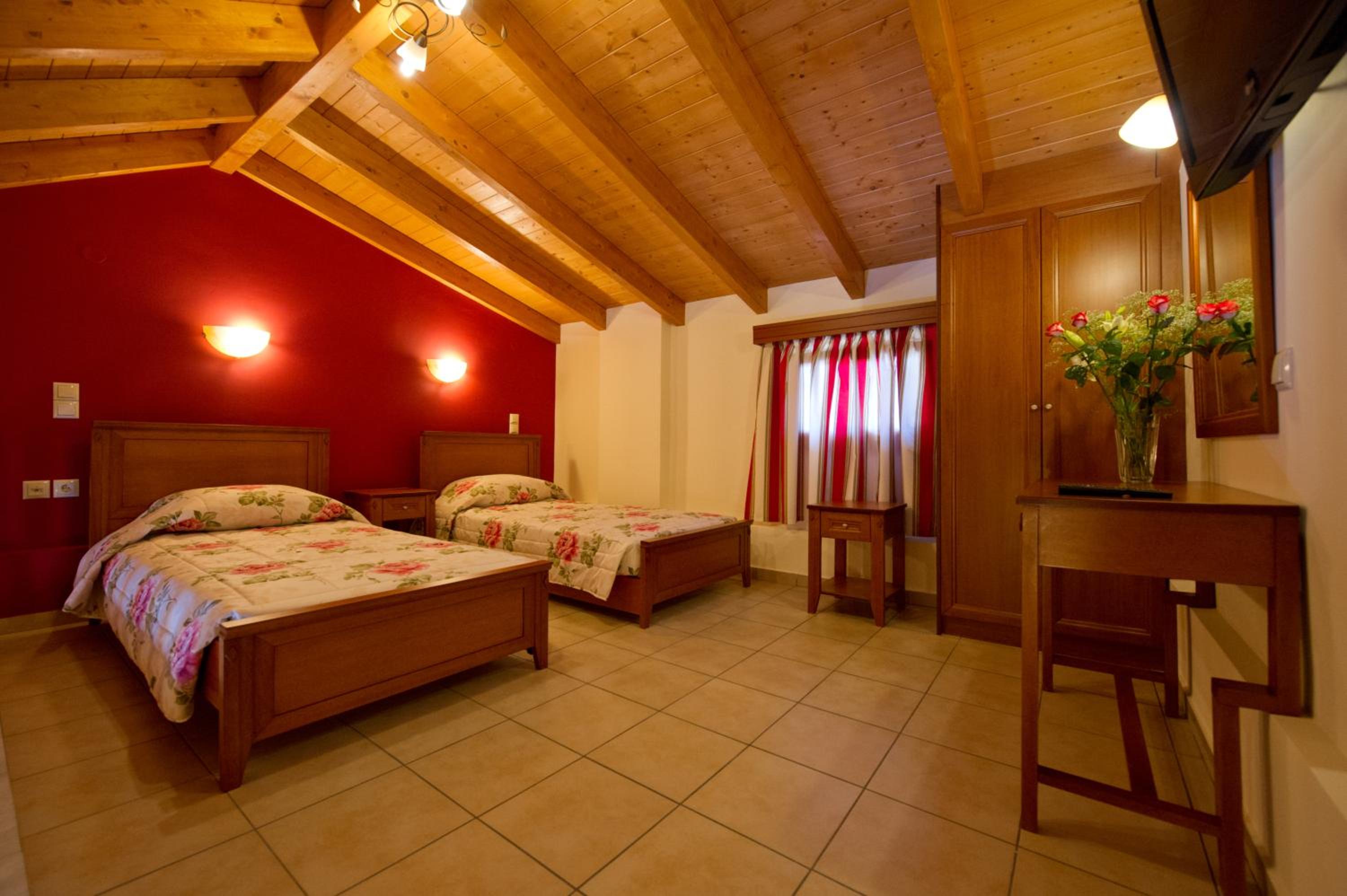 Apartment - Split Level - Photo 5