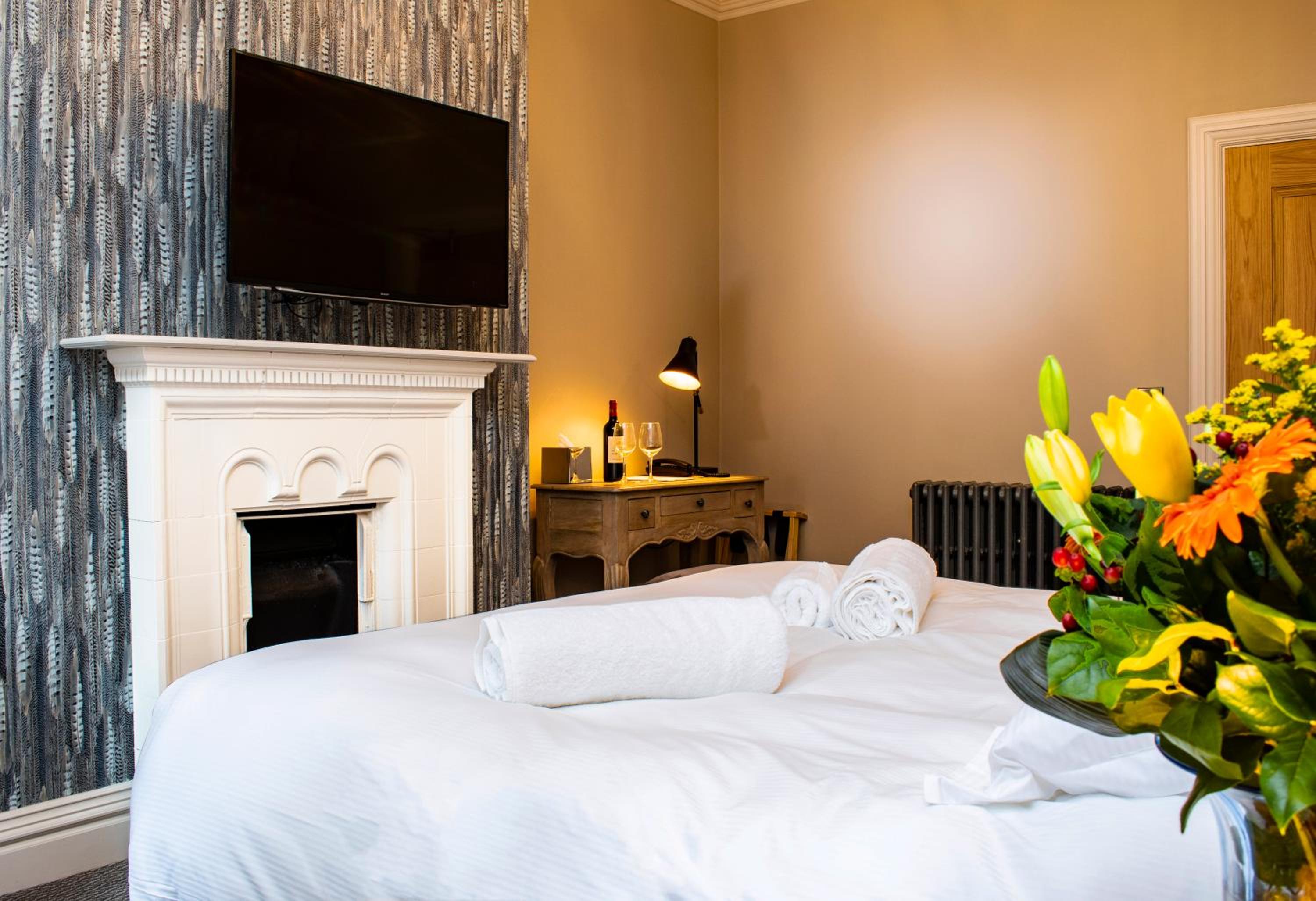 Deluxe Double Room with Bath photo 1
