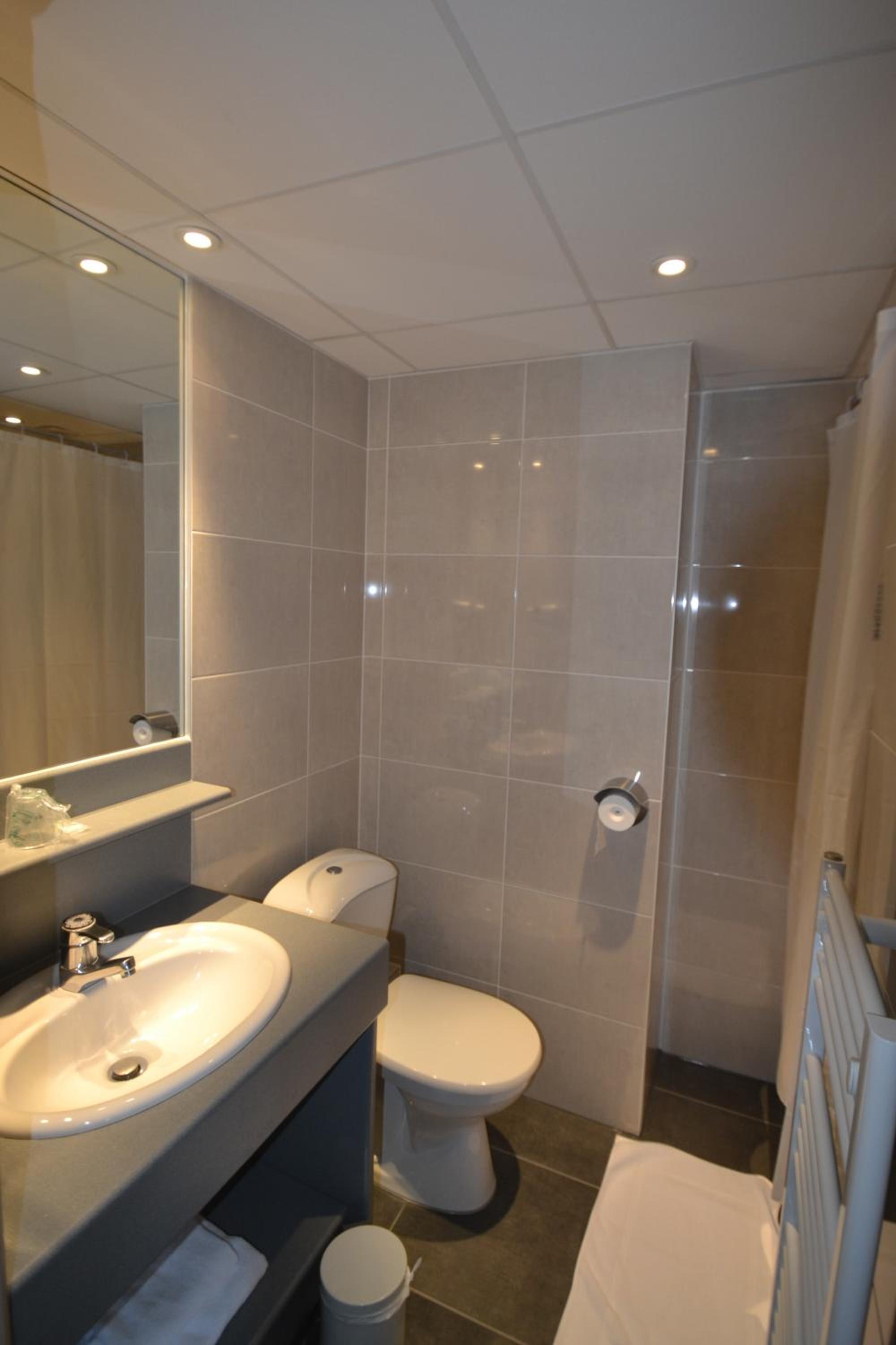 Double Room - Photo 2