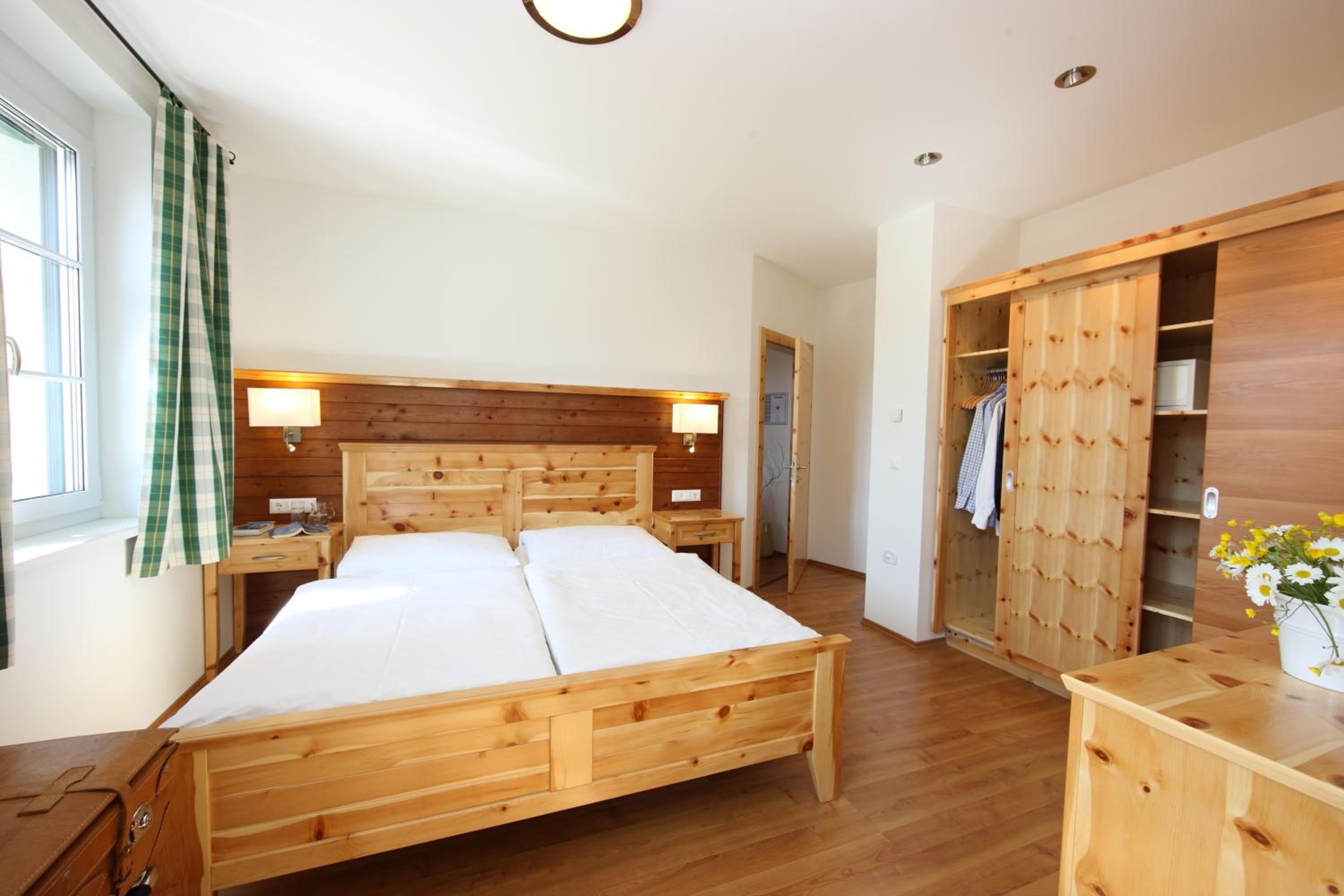 Deluxe Suite with Balcony photo 1