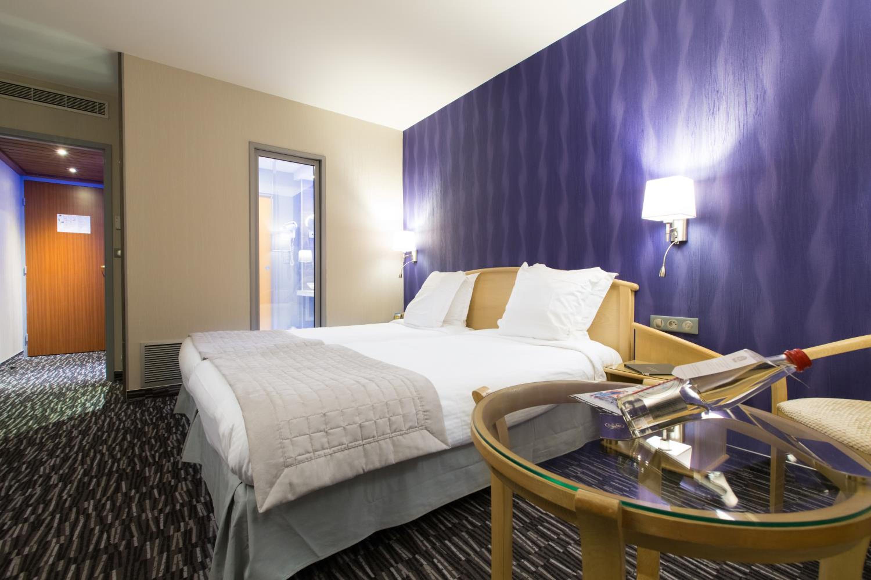 Chambre Lit Queen-Size Supérieure - Non-Fumeurs