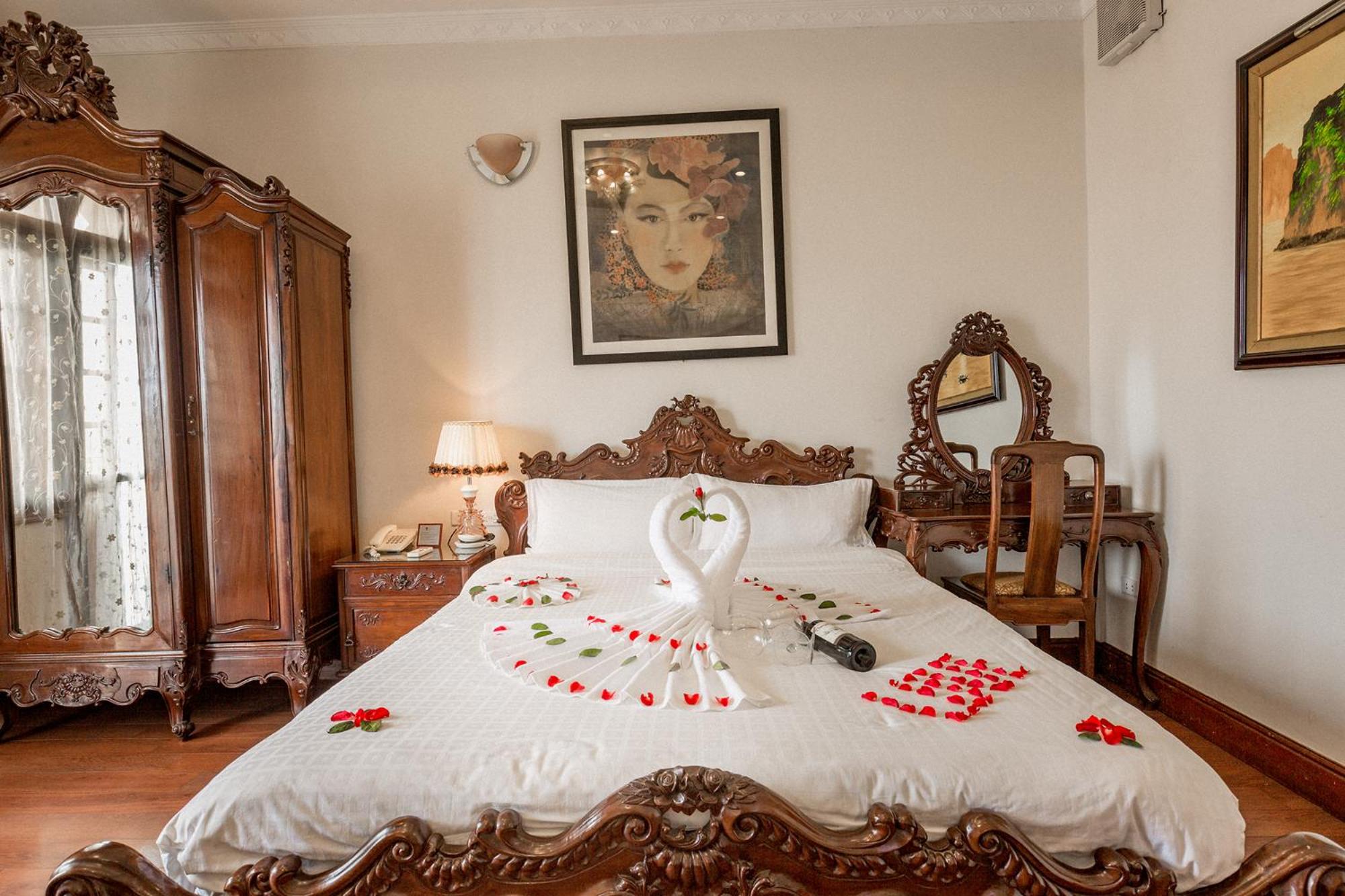 Deluxe City View Double or Twin Room
