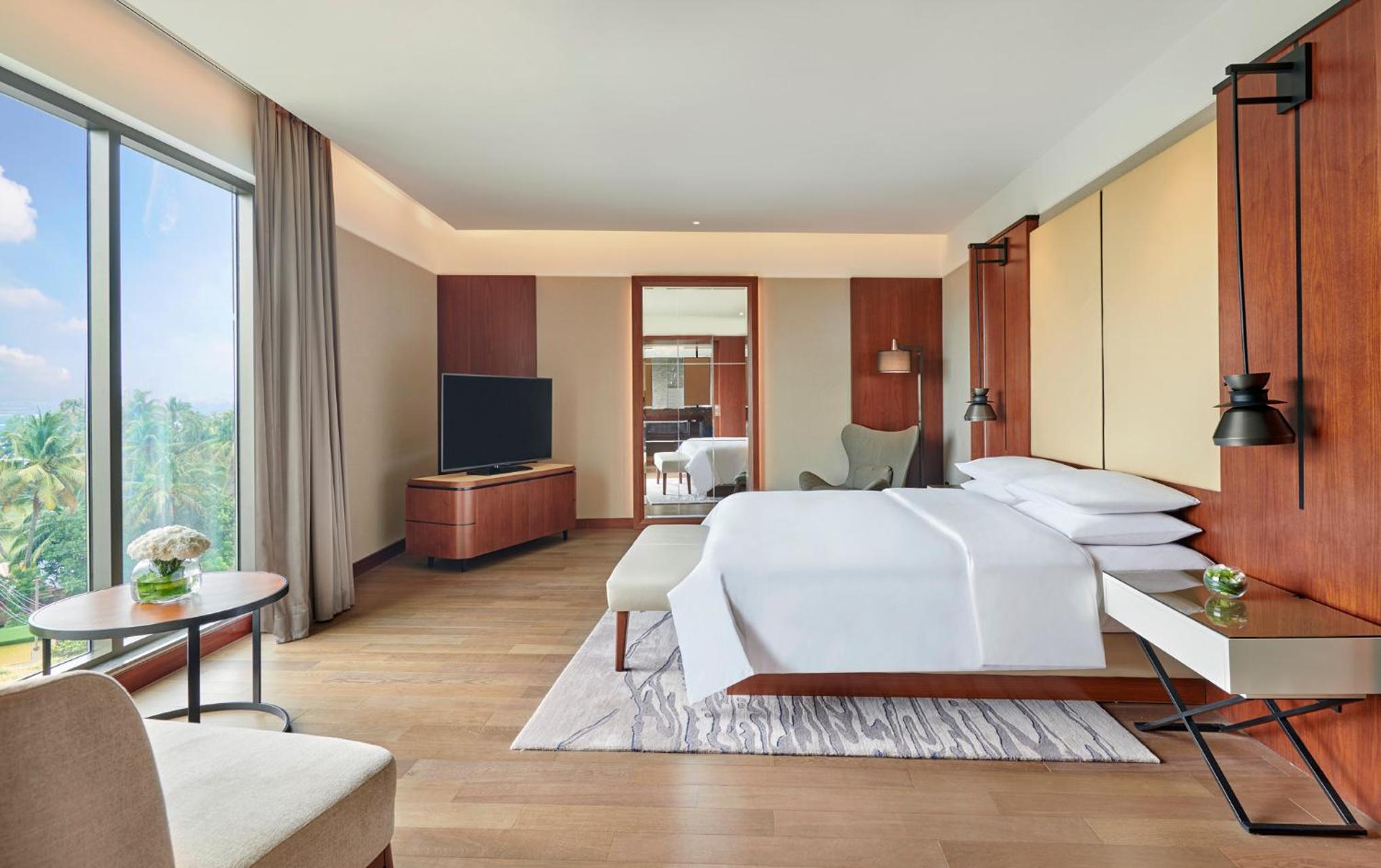 Grand Executive Suite Grand Executive Suite