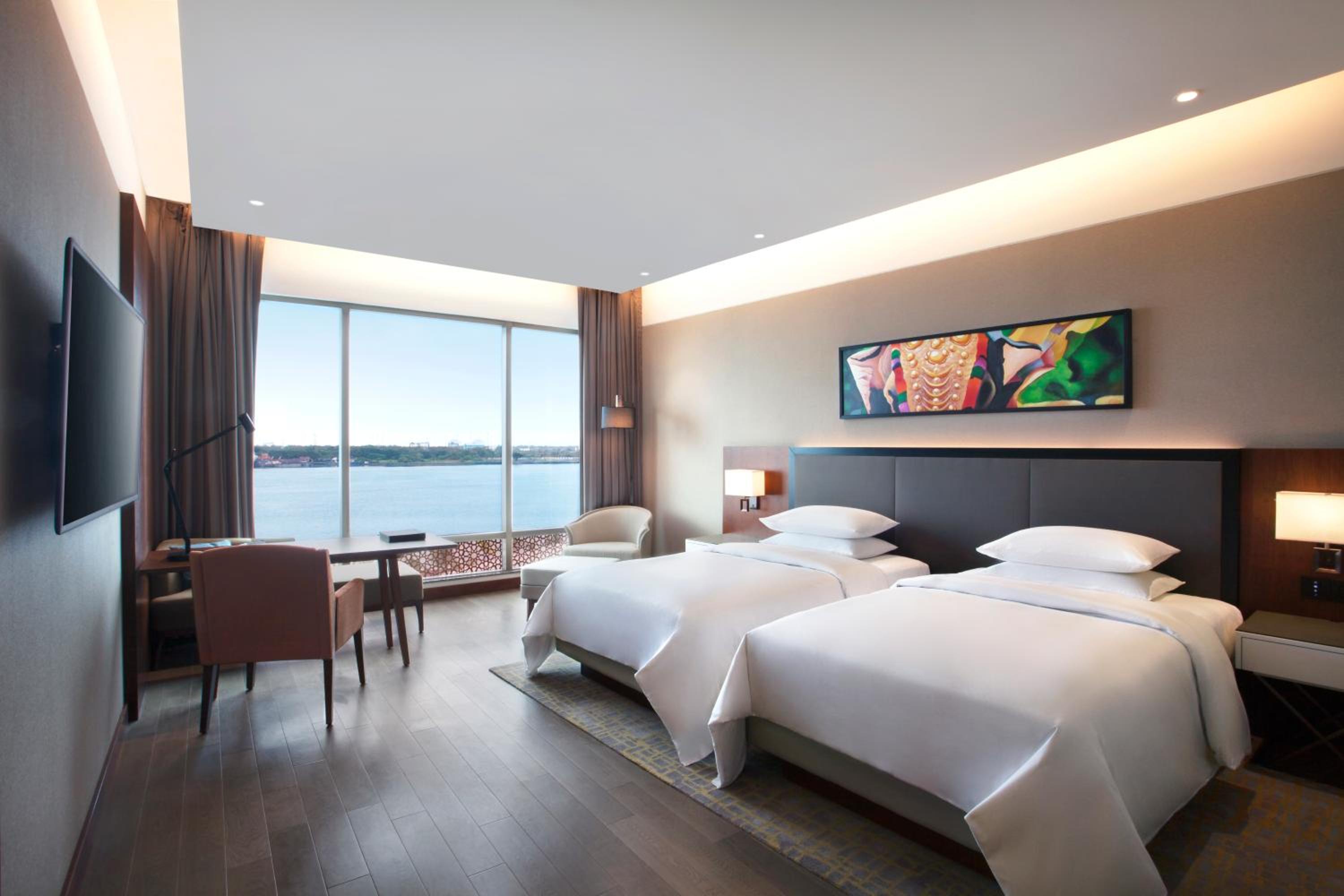 Twin Room with Backwater View Twin Room with Backwater View