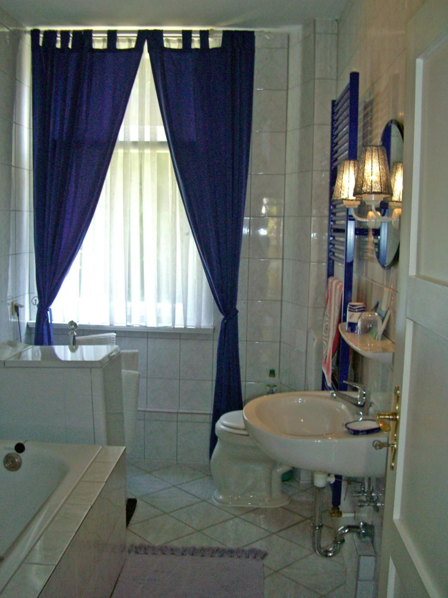 One-Bedroom Apartment (2 - 4 Adults) - Photo 20