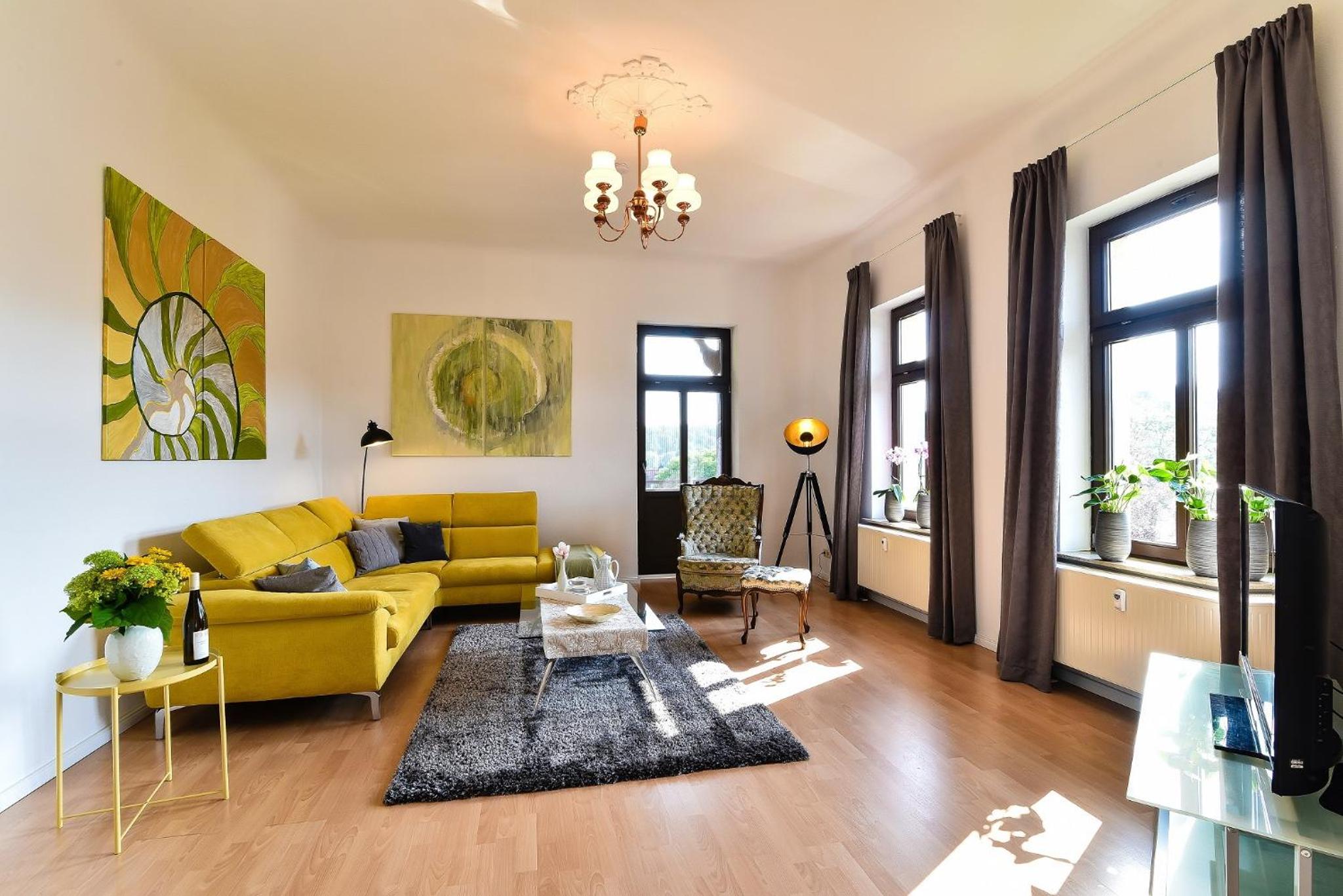 Apartment with Mountain View photo 1