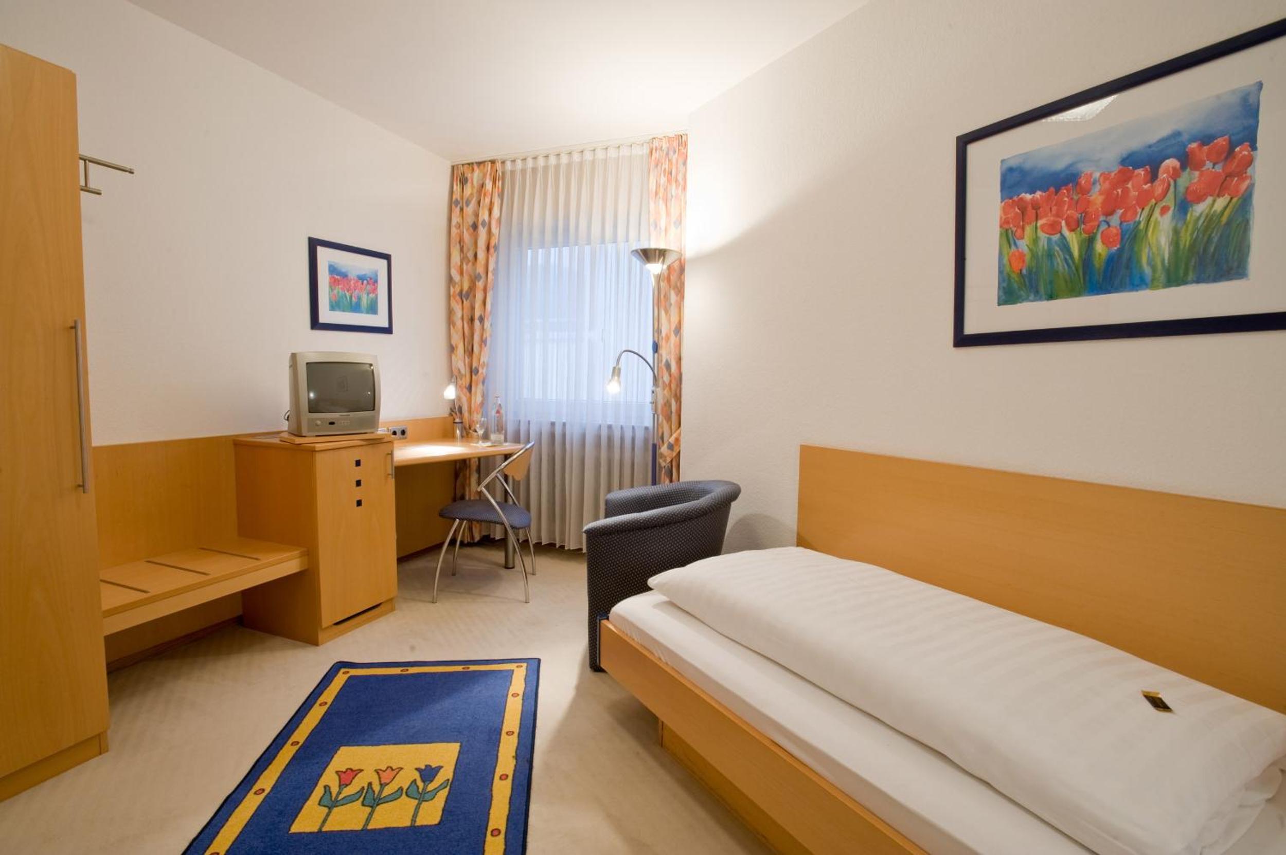 Standard Single Room photo 2