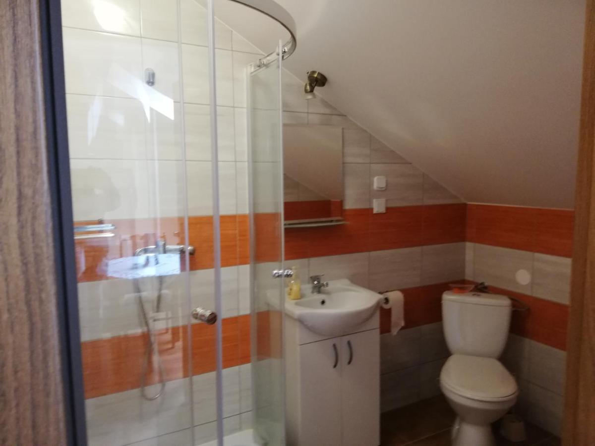 Triple Room - Photo 11