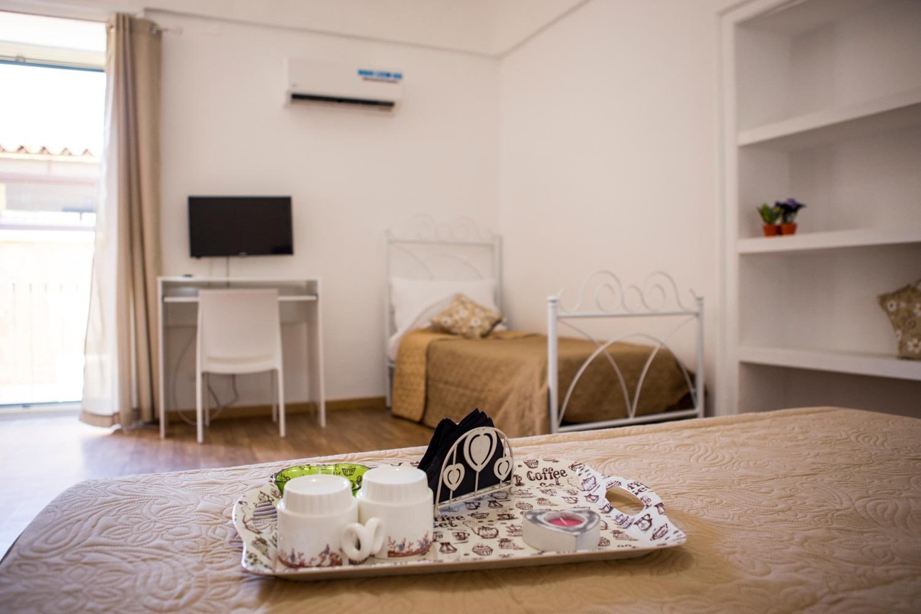 Triple Room - Photo 9