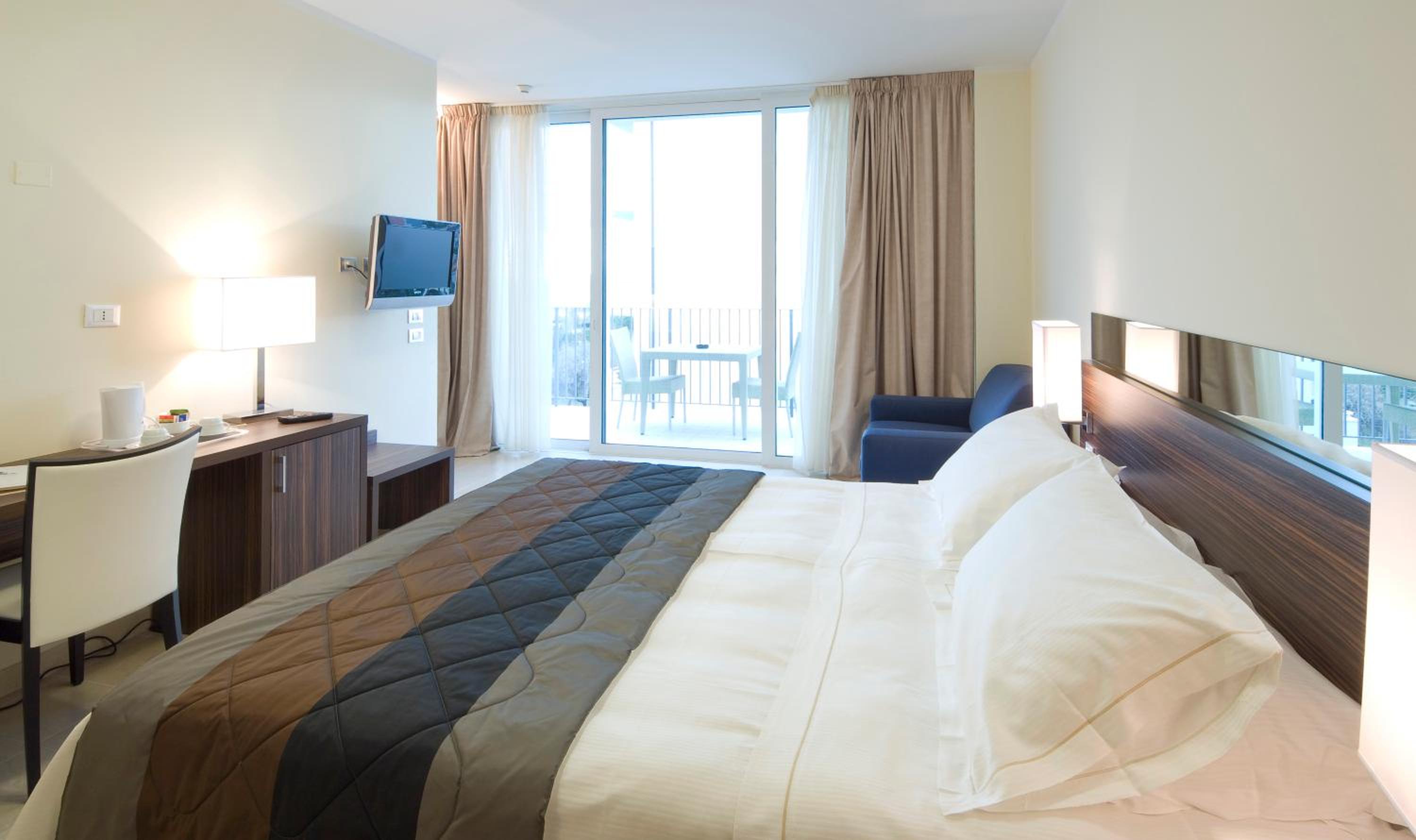 Superior Double Room with Terrace - Photo 13
