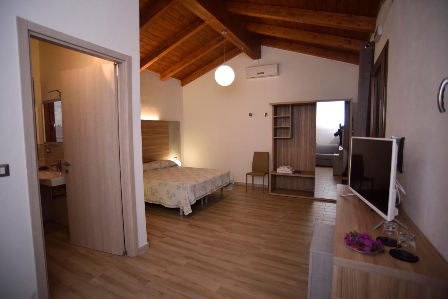 Double Room photo 3